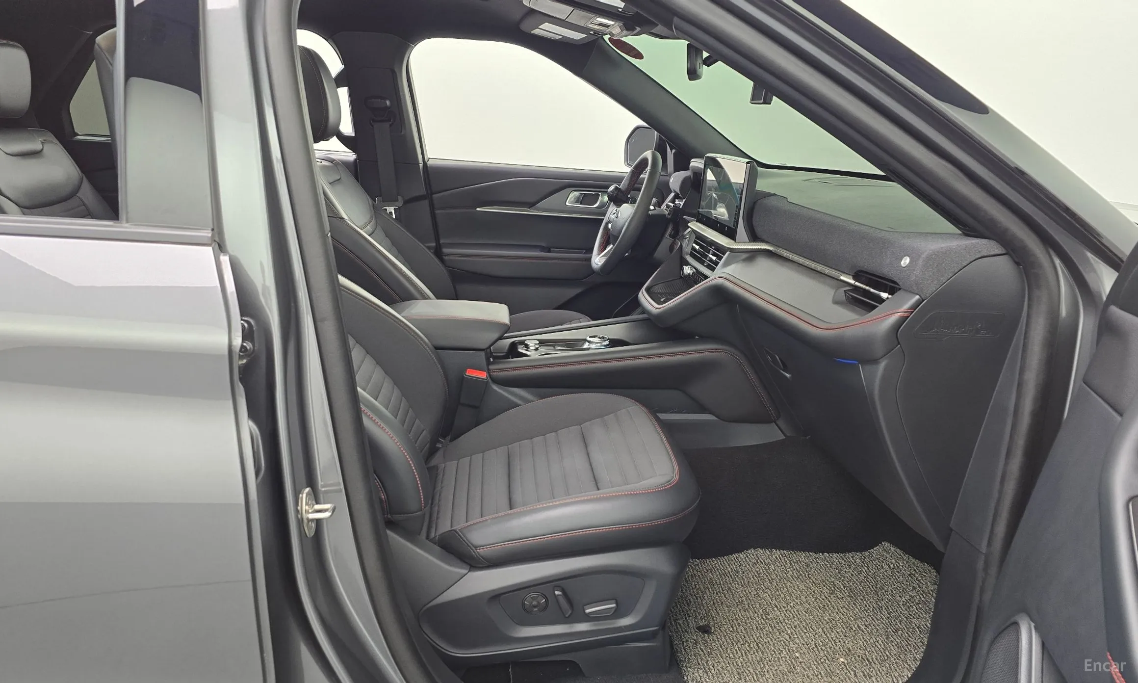 Ford Explorer 6th Generation превью 11