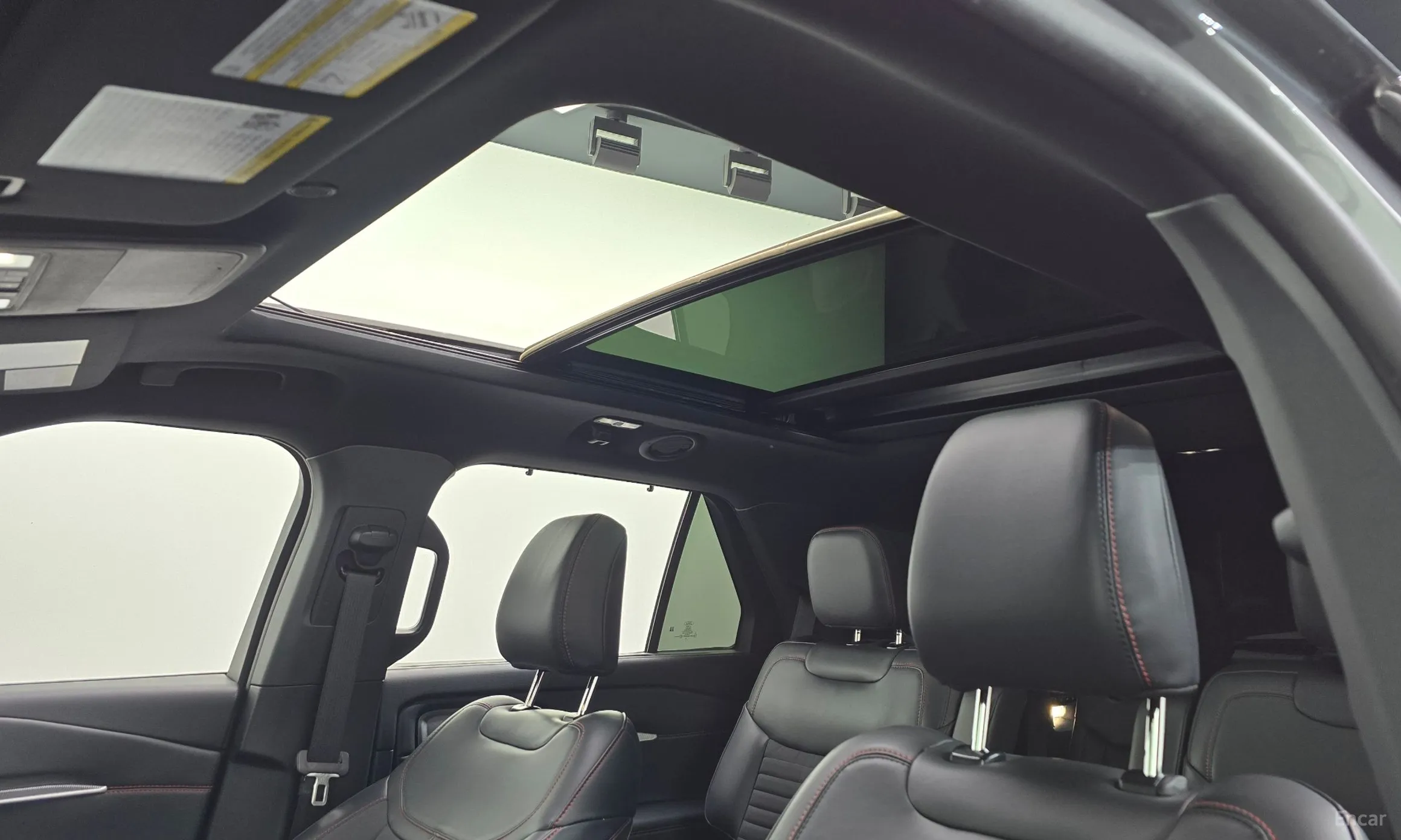 Ford Explorer 6th Generation превью 19