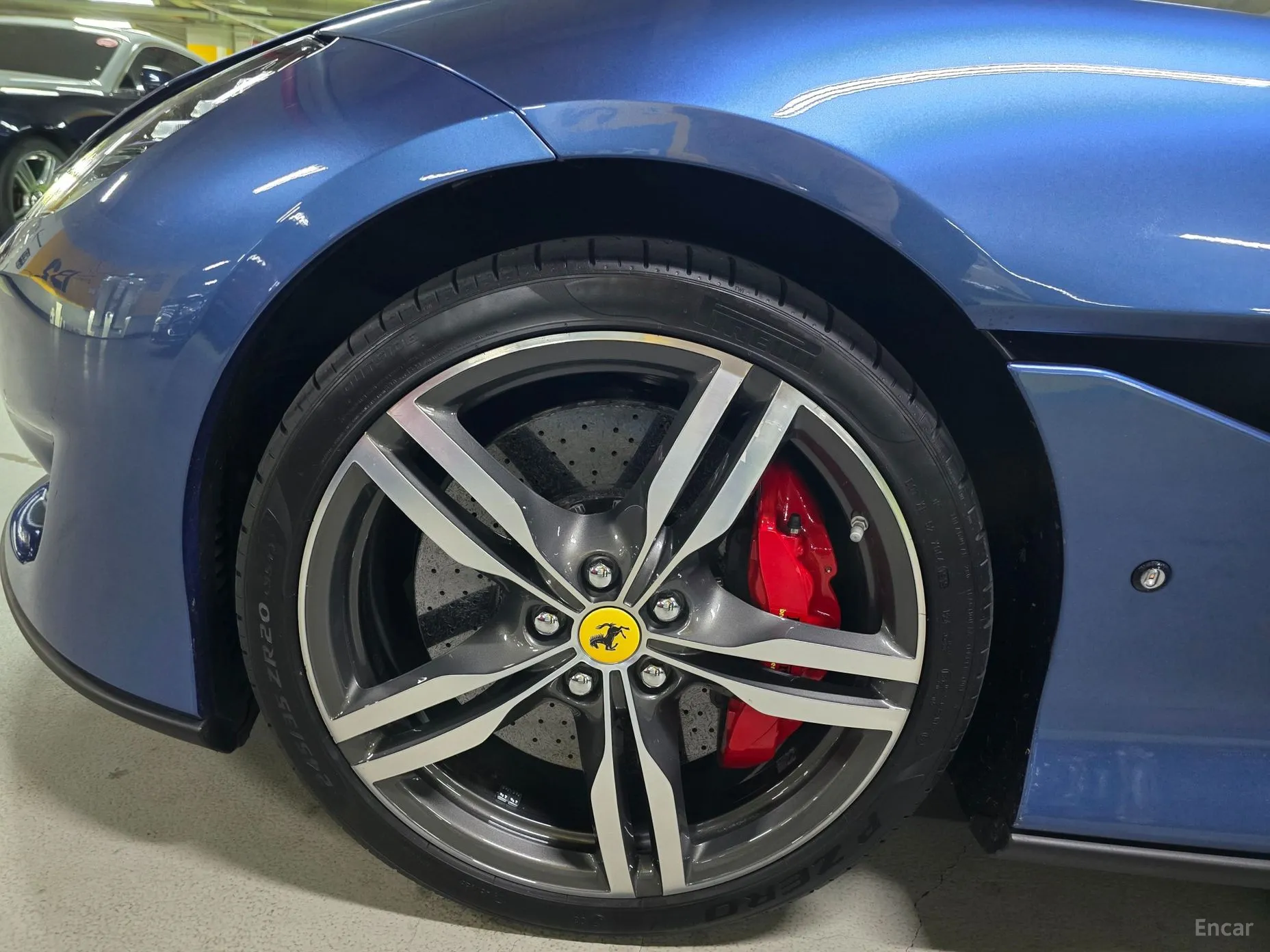 Ferrari Portofino превью 17