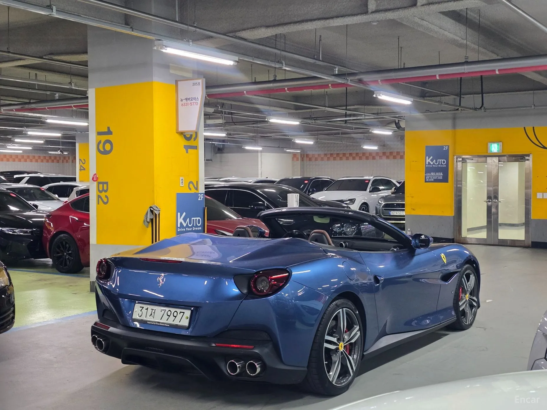 Ferrari Portofino превью 19