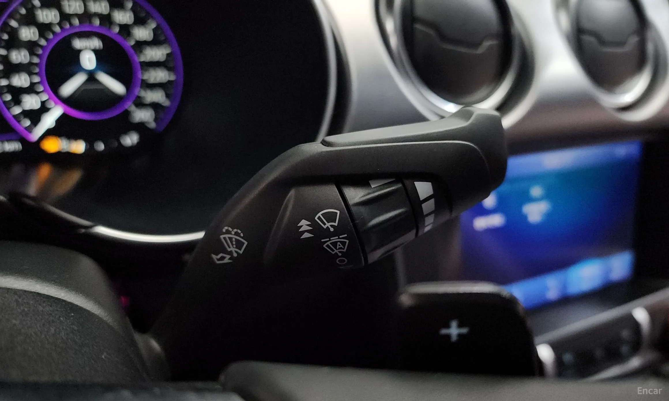 Ford Mustang превью 16