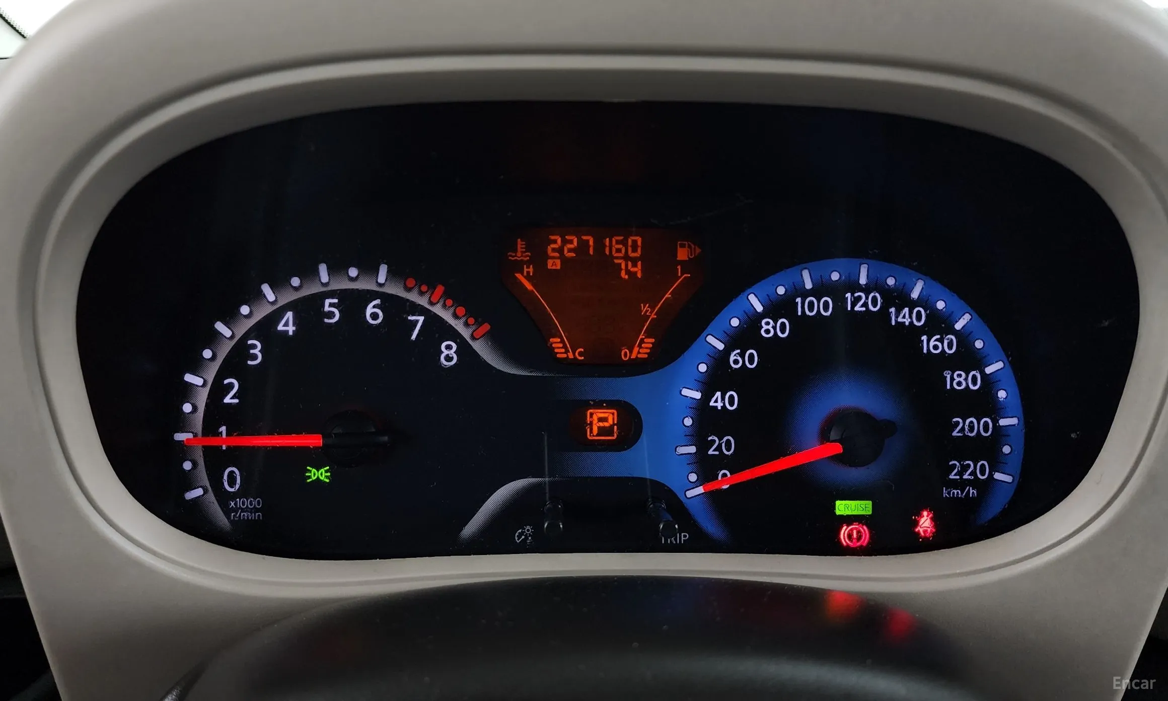 Nissan Cube превью 8