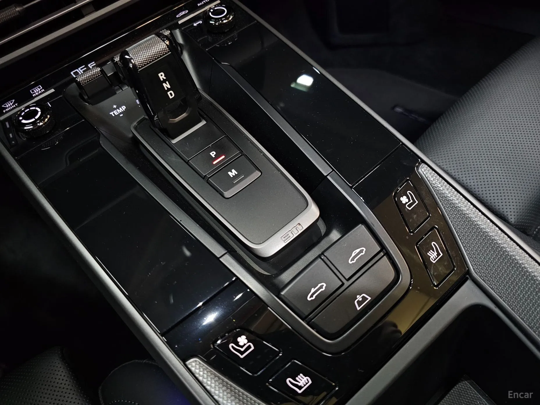 Porsche 911 (992) превью 17