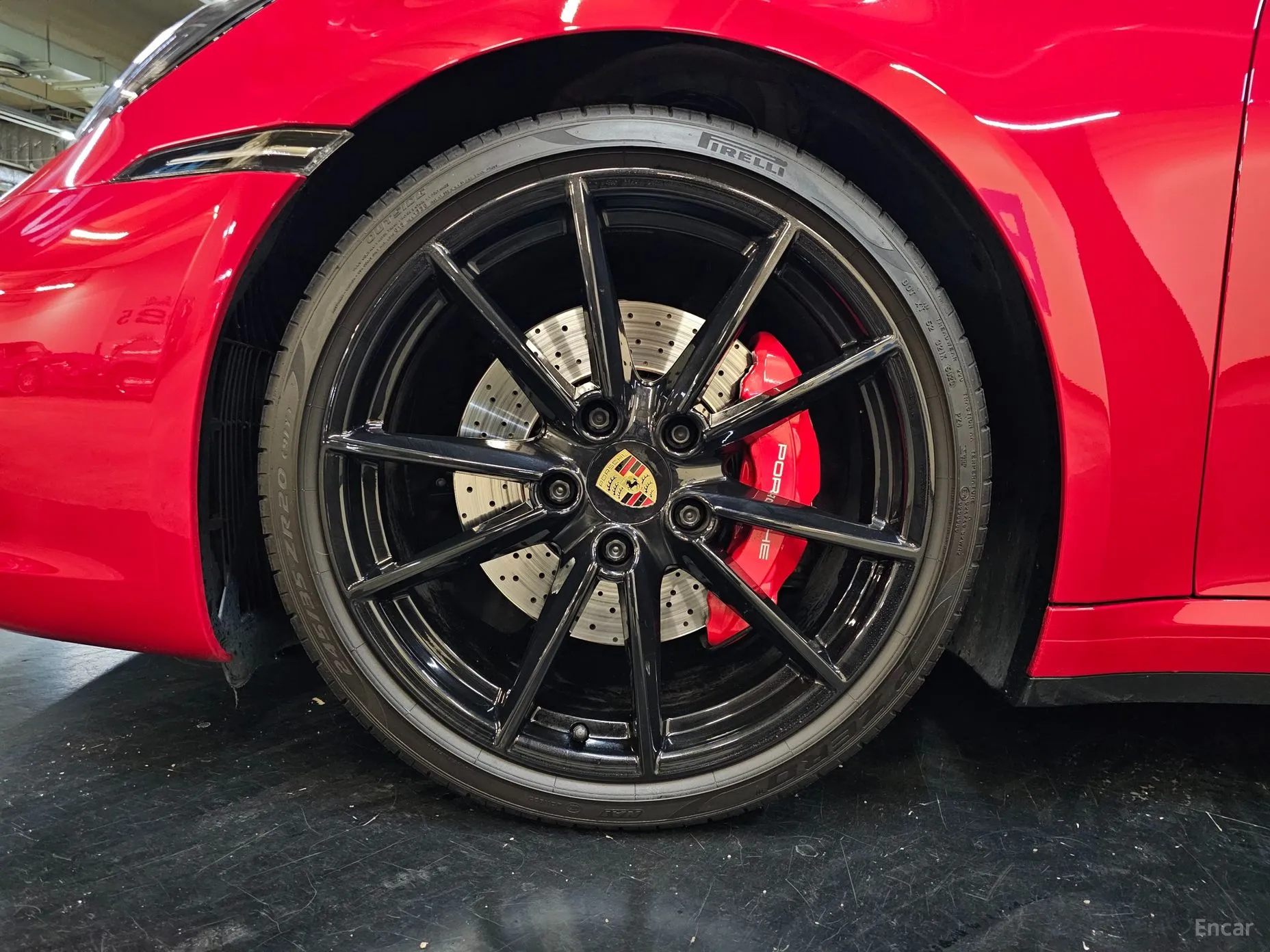 Porsche 911 (992) превью 6