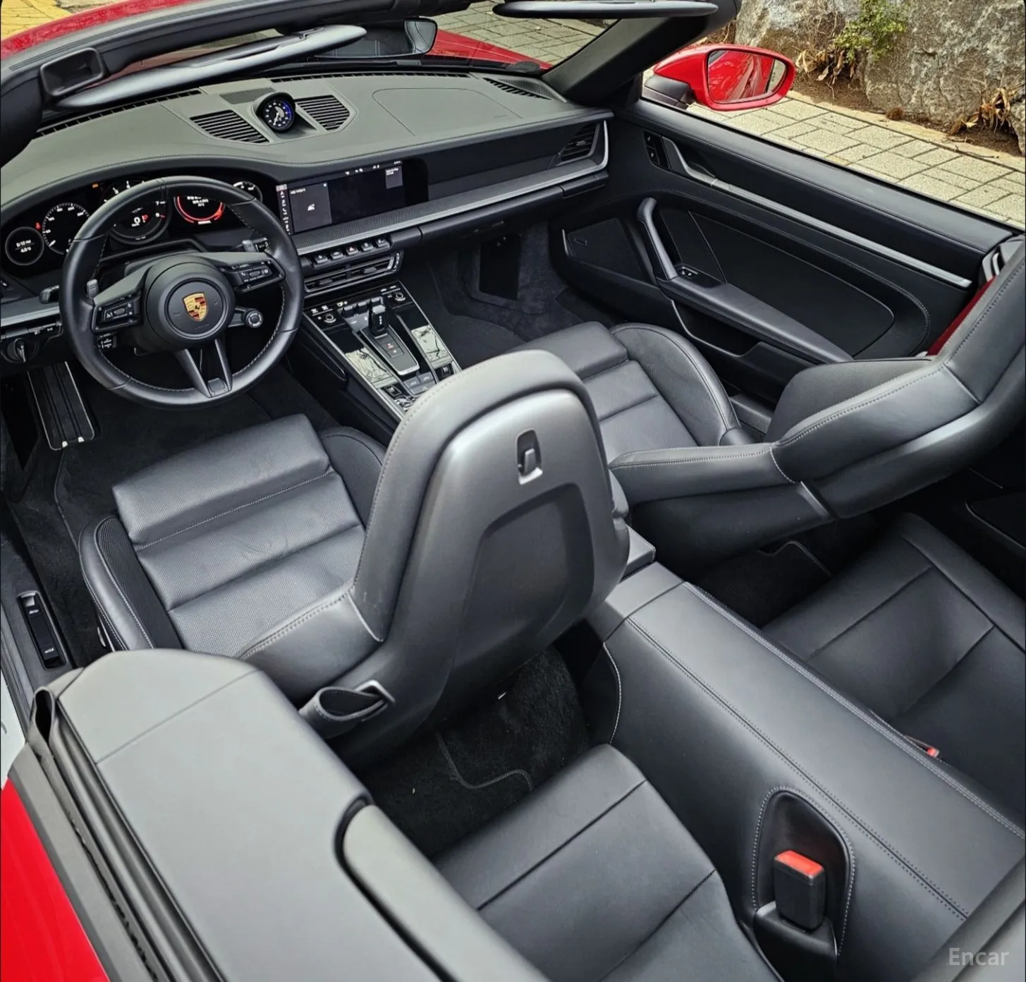 Porsche 911 (992) превью 10