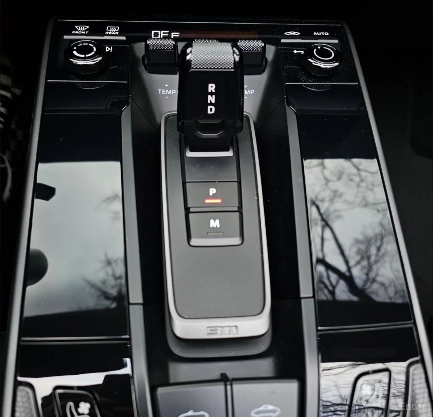 Porsche 911 (992) превью 14