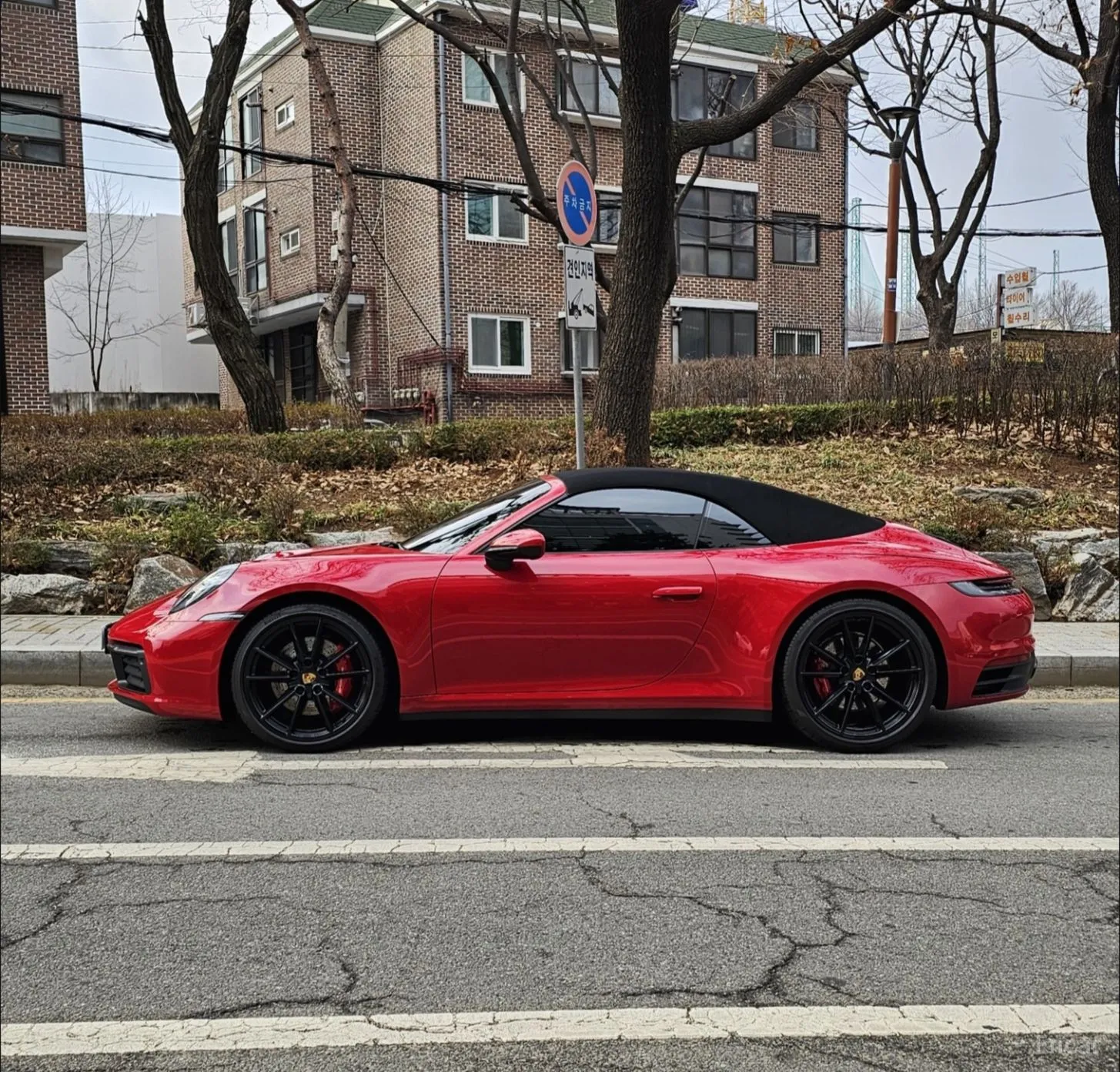 Porsche 911 (992) превью 4