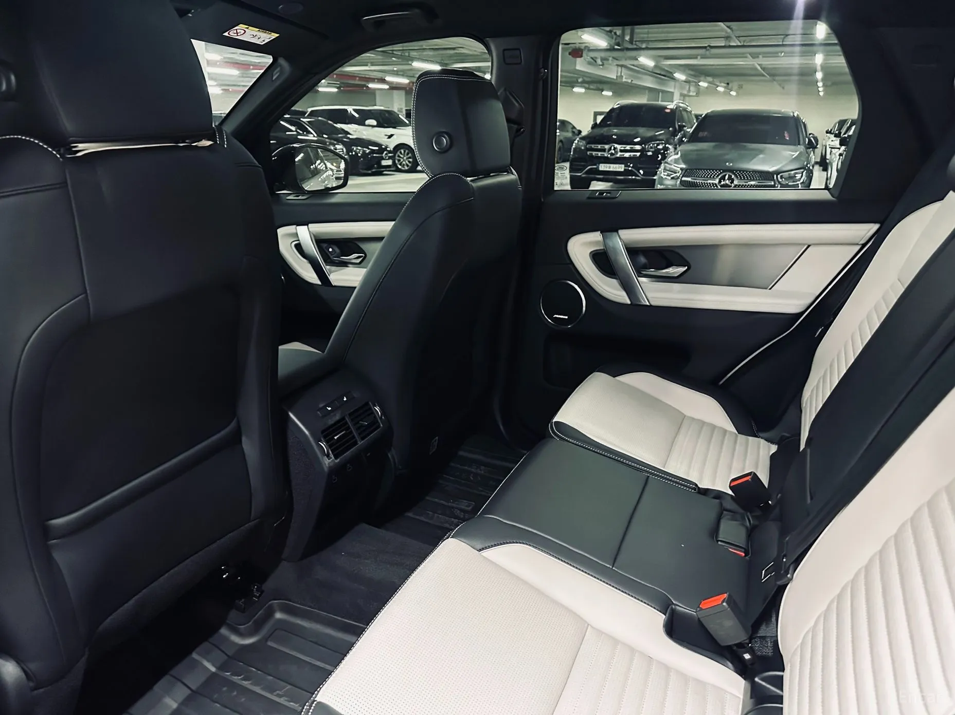 Land Rover Discovery Sports превью 11