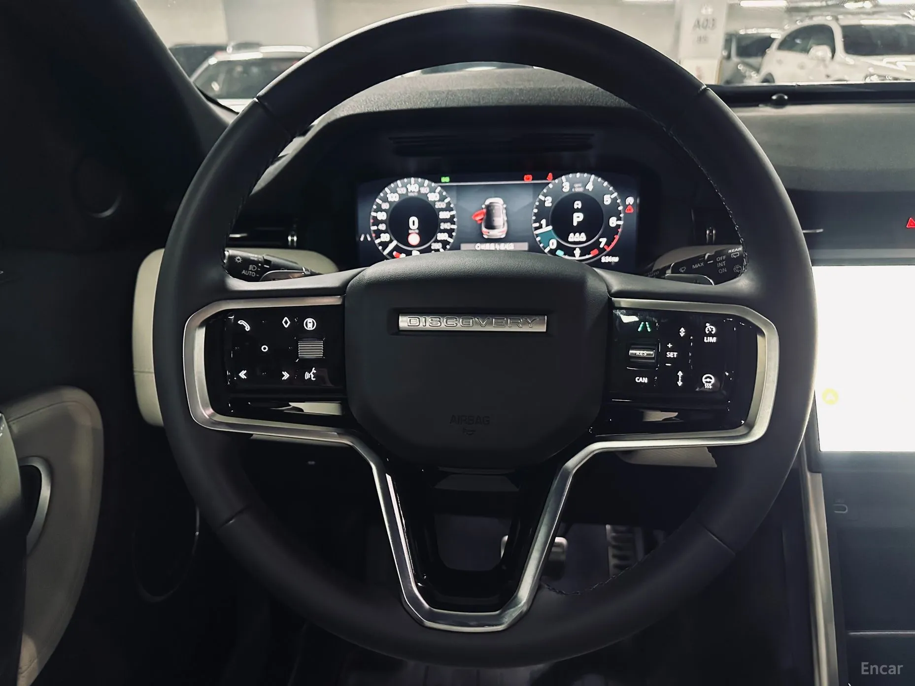 Land Rover Discovery Sports превью 12