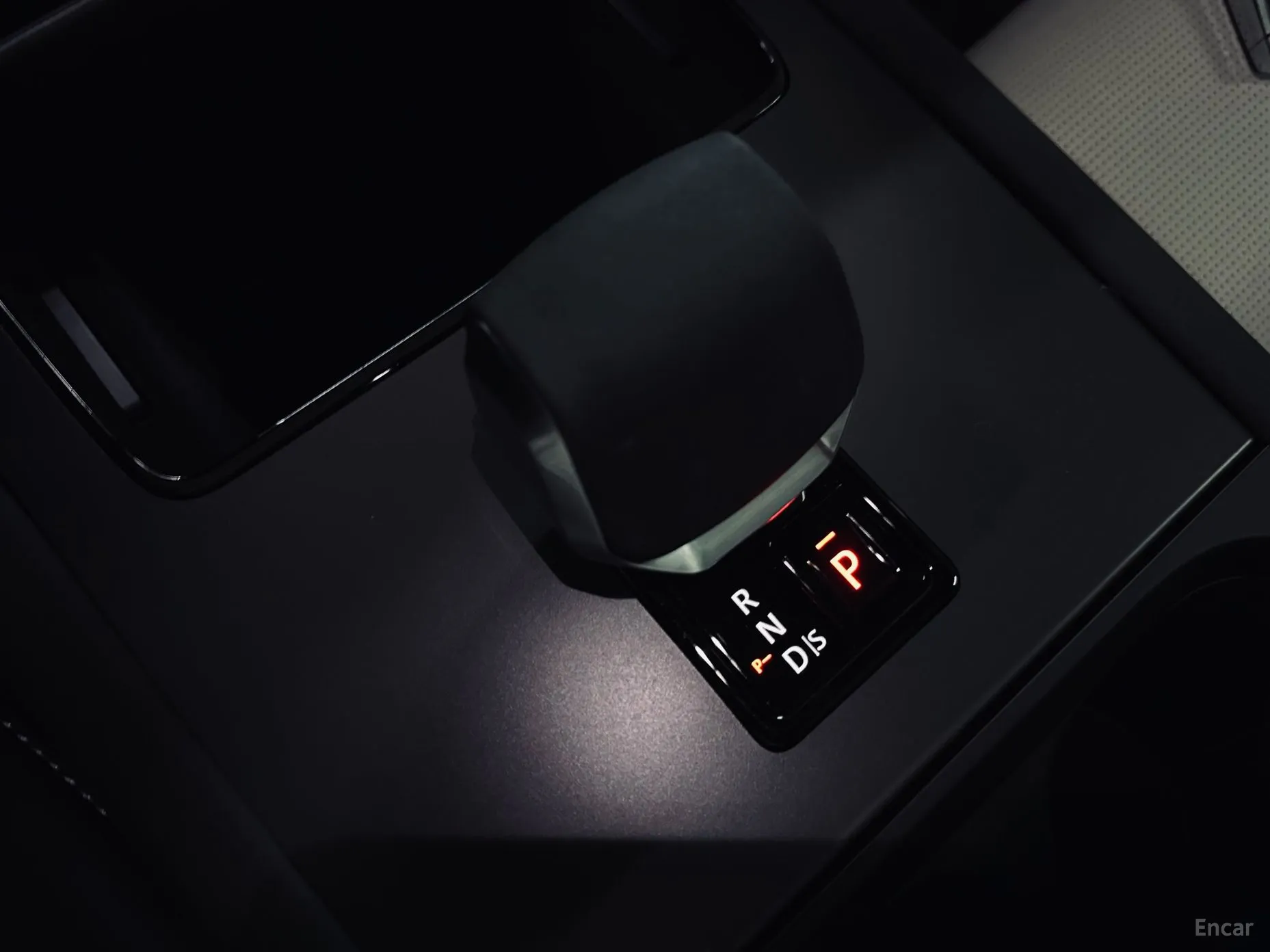 Land Rover Discovery Sports превью 9