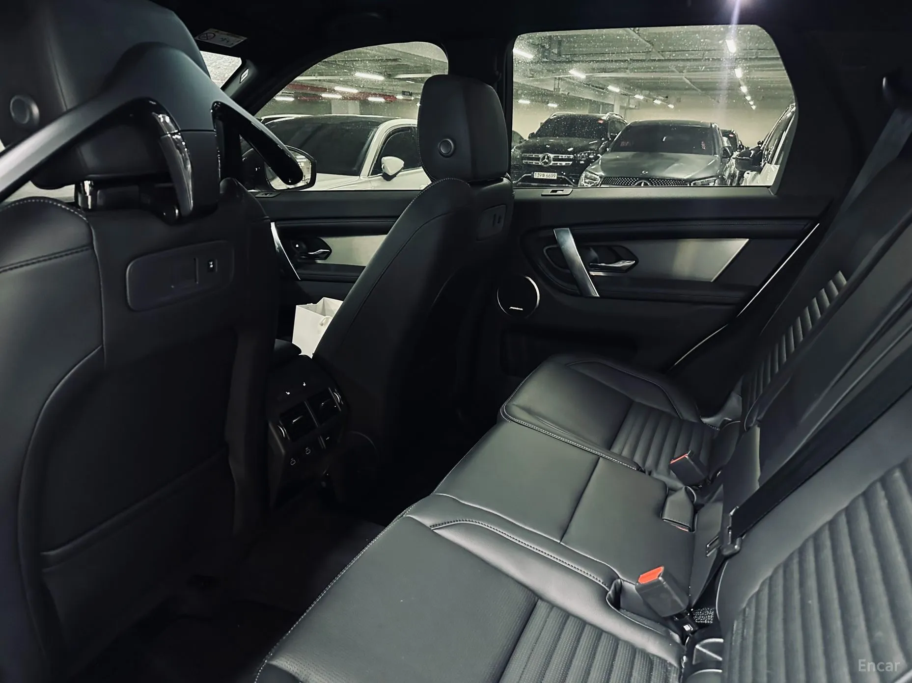 Land Rover Discovery Sports превью 11