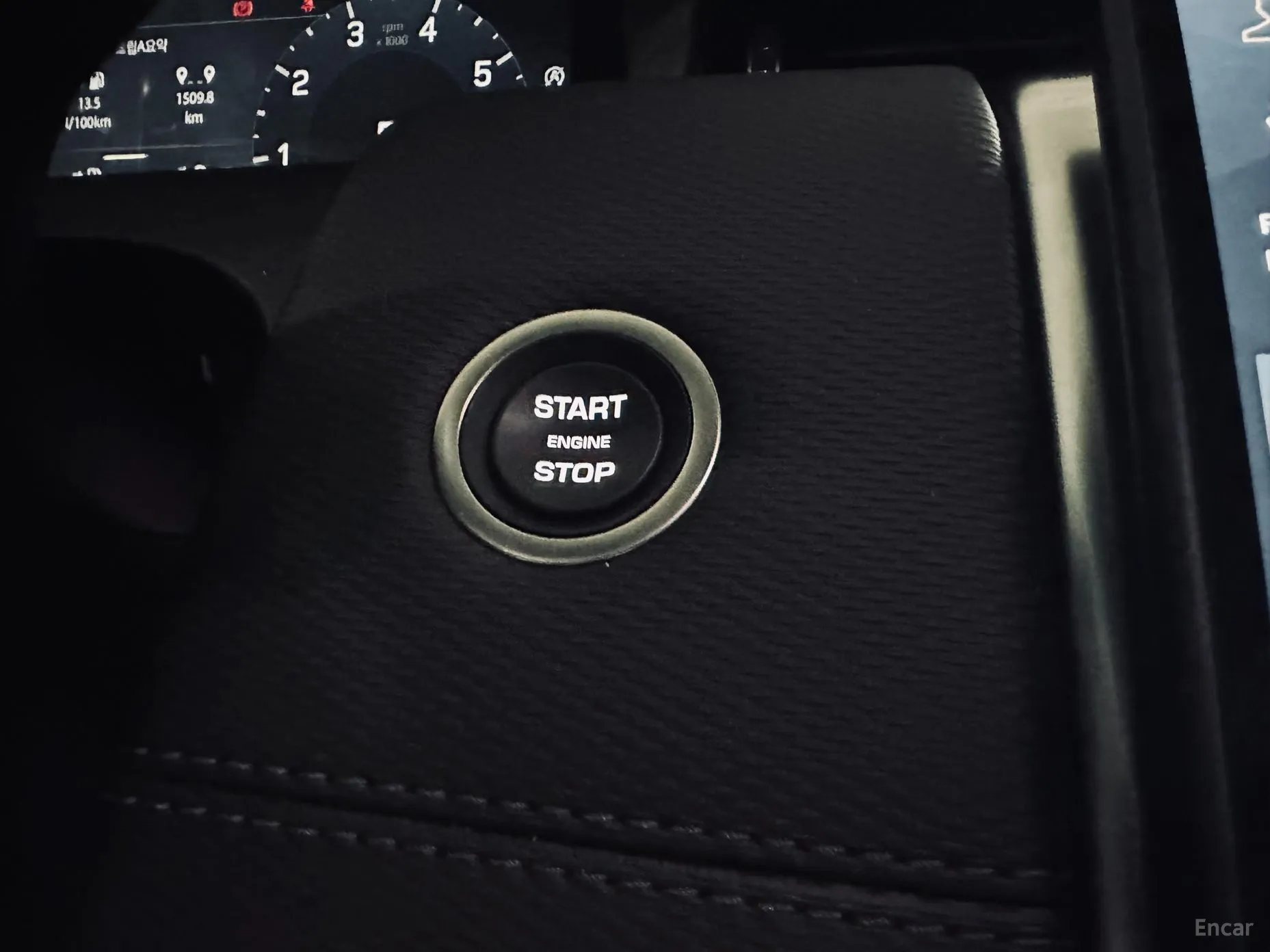 Land Rover Discovery Sports превью 12