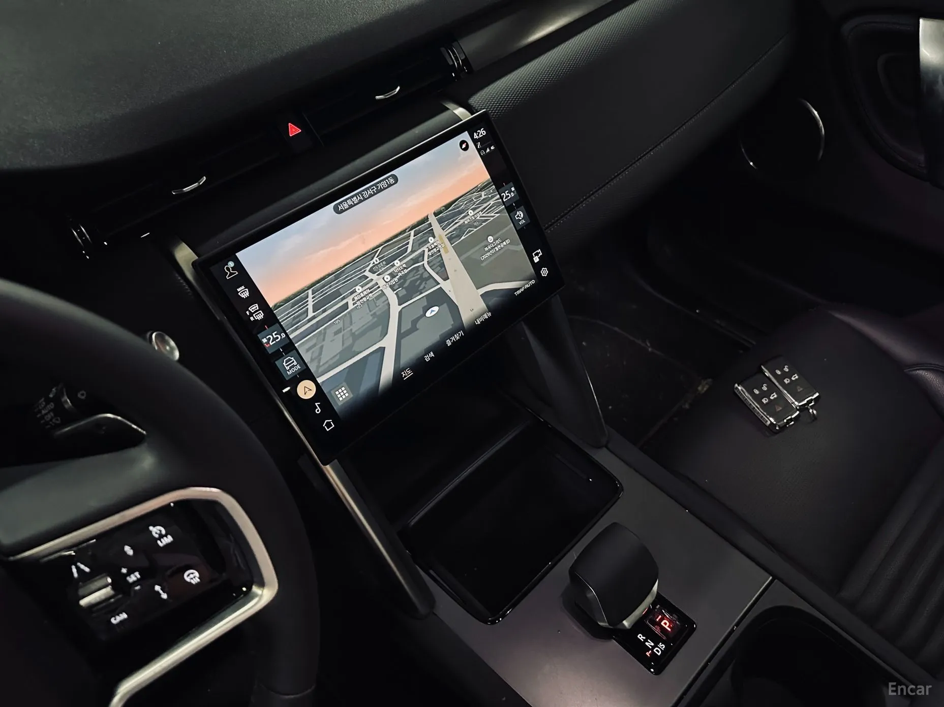 Land Rover Discovery Sports превью 20