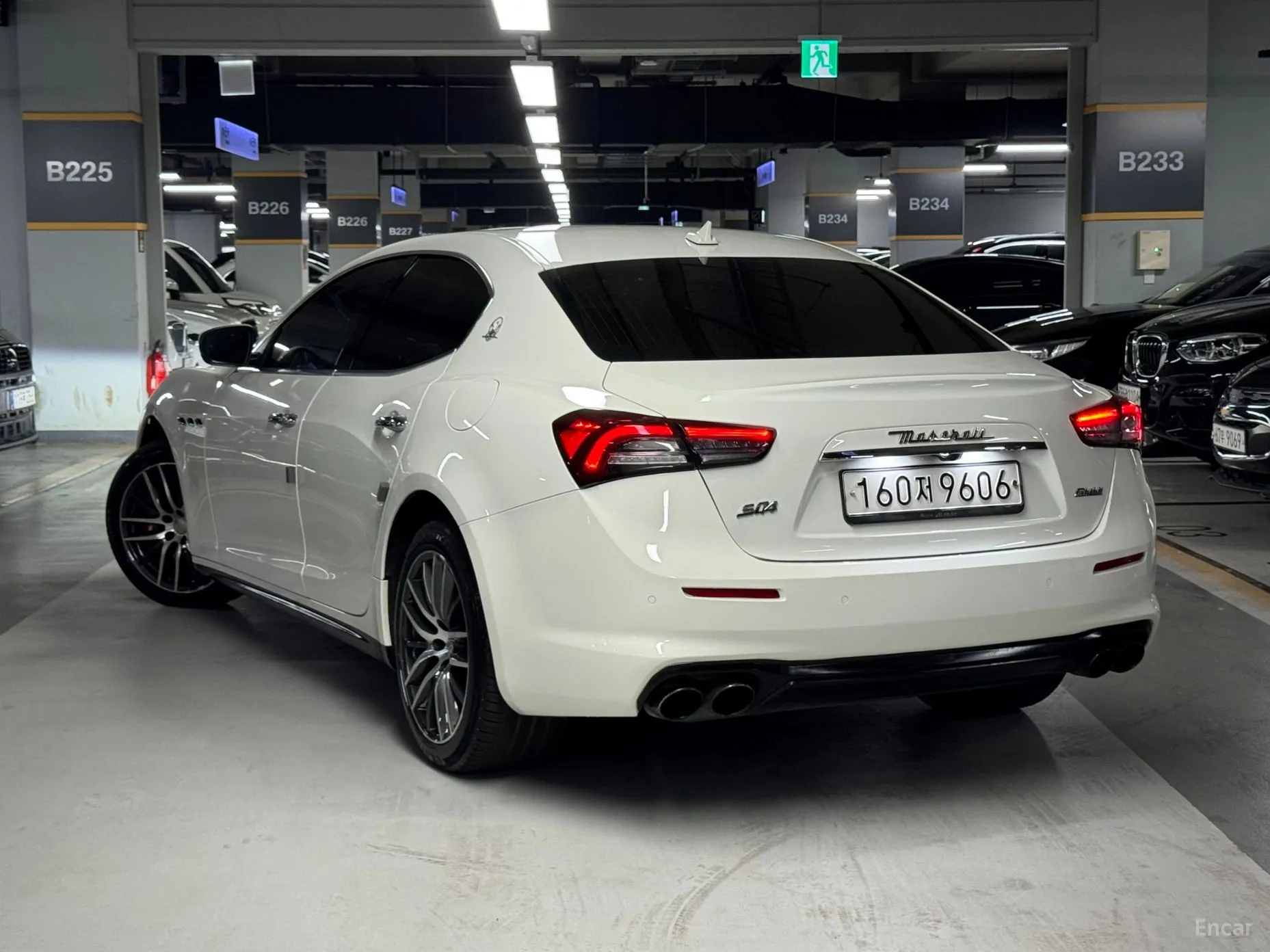 Maserati Ghibli превью 2