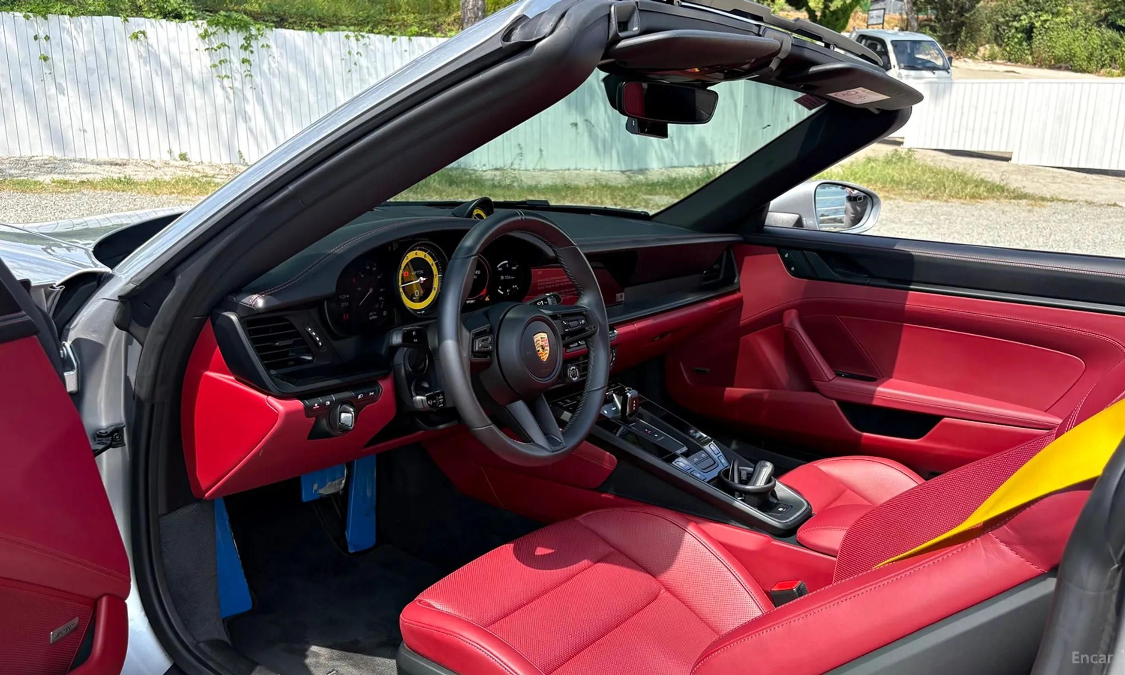 Porsche 911 (992) превью 11