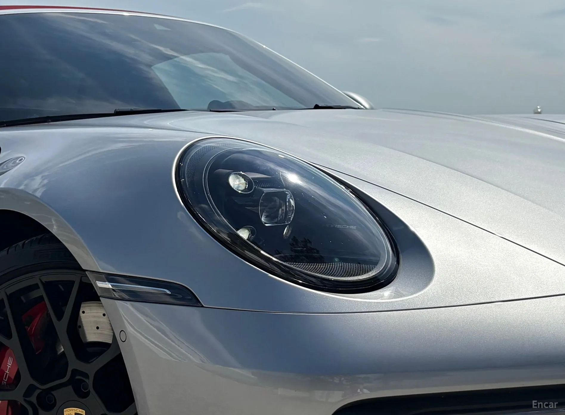 Porsche 911 (992) превью 6
