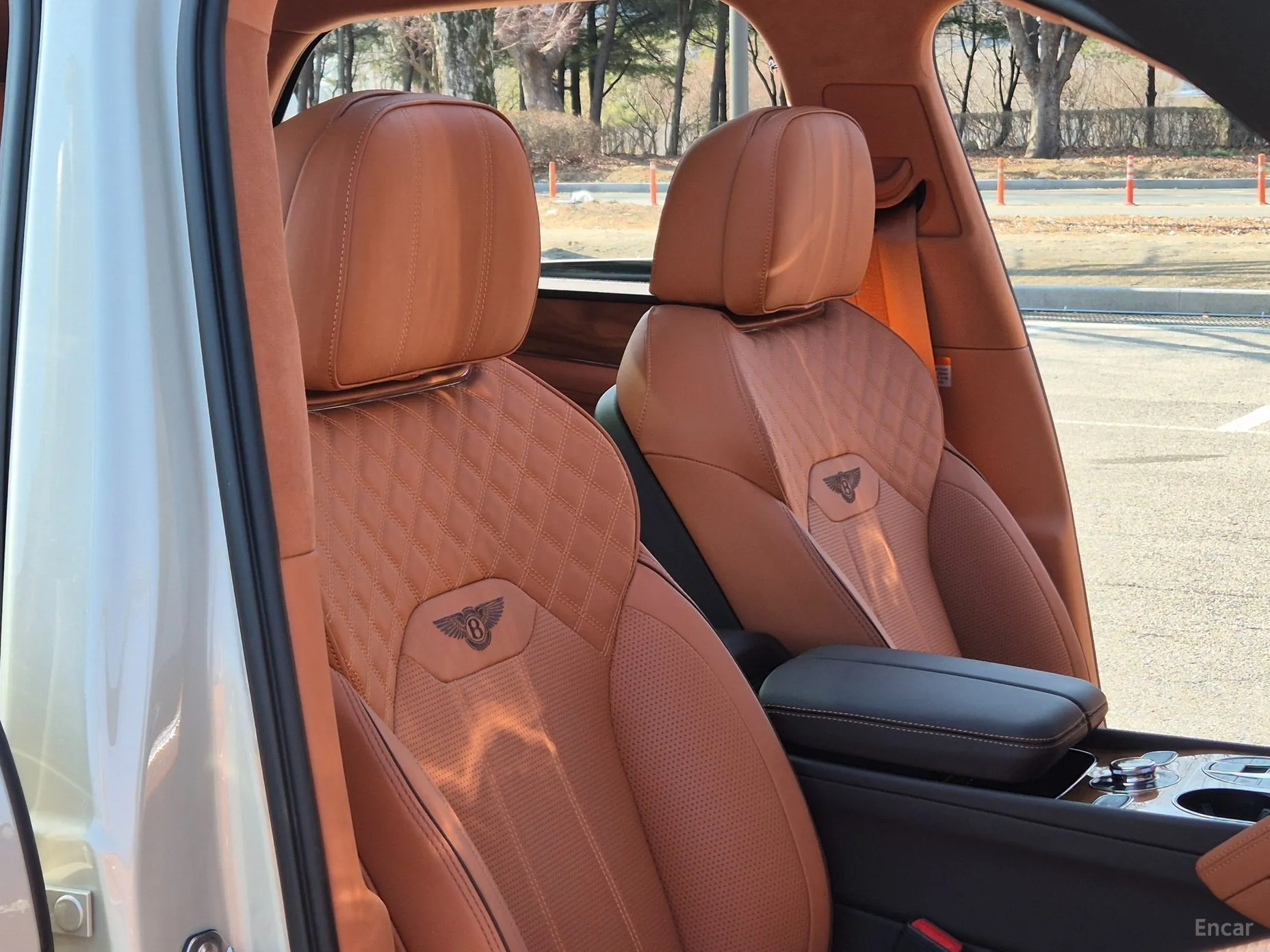 Bentley Bentayga превью 10