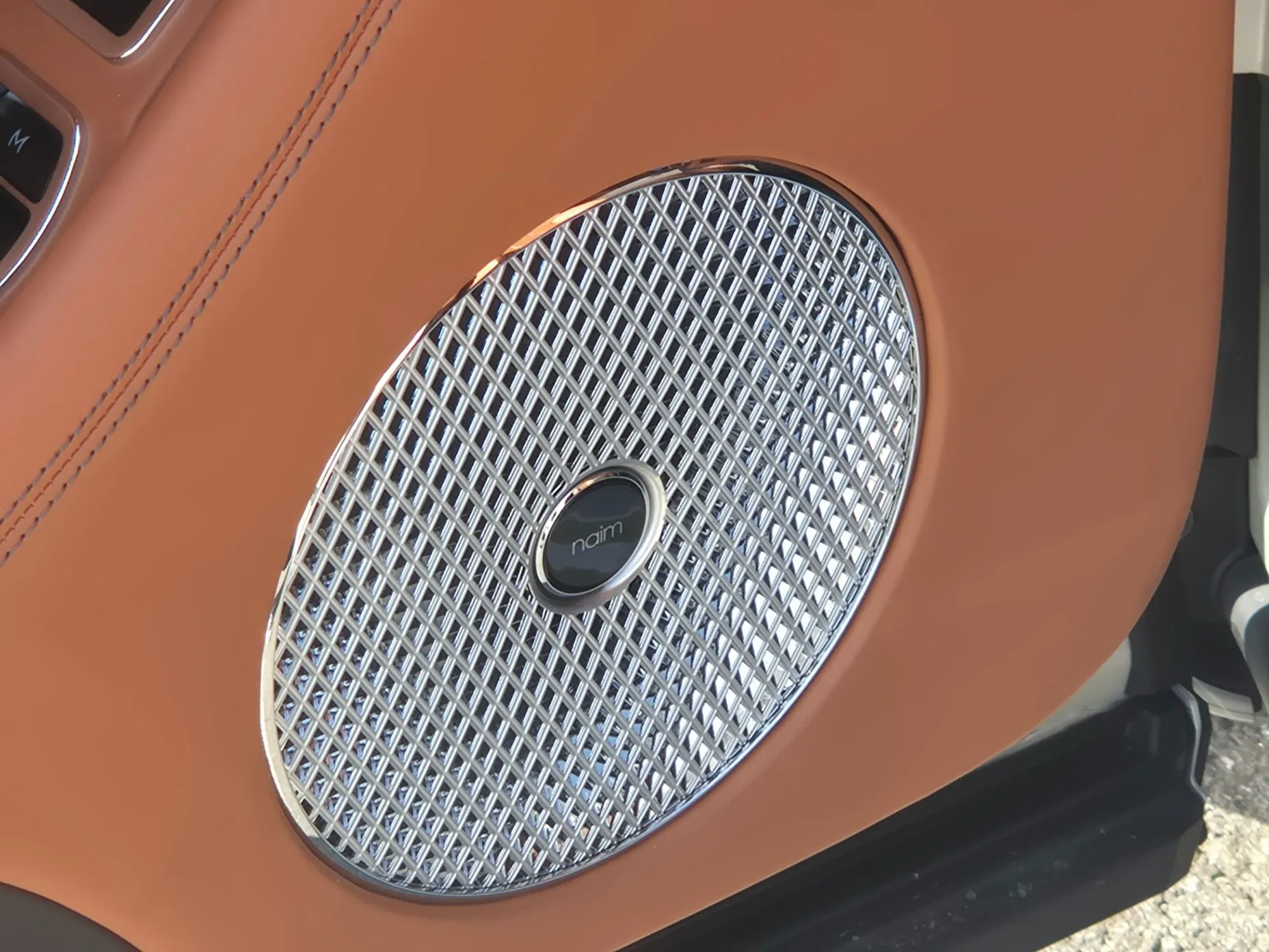 Bentley Bentayga превью 12
