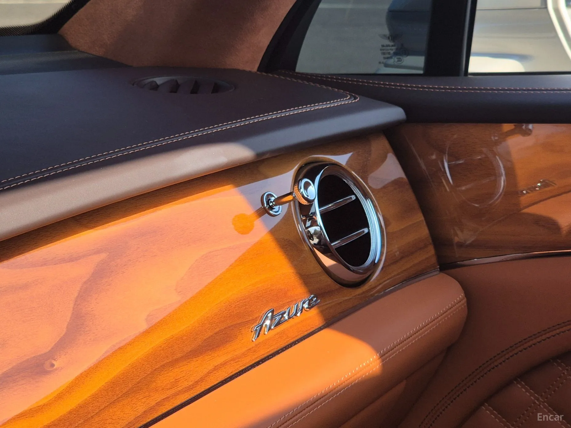 Bentley Bentayga превью 15