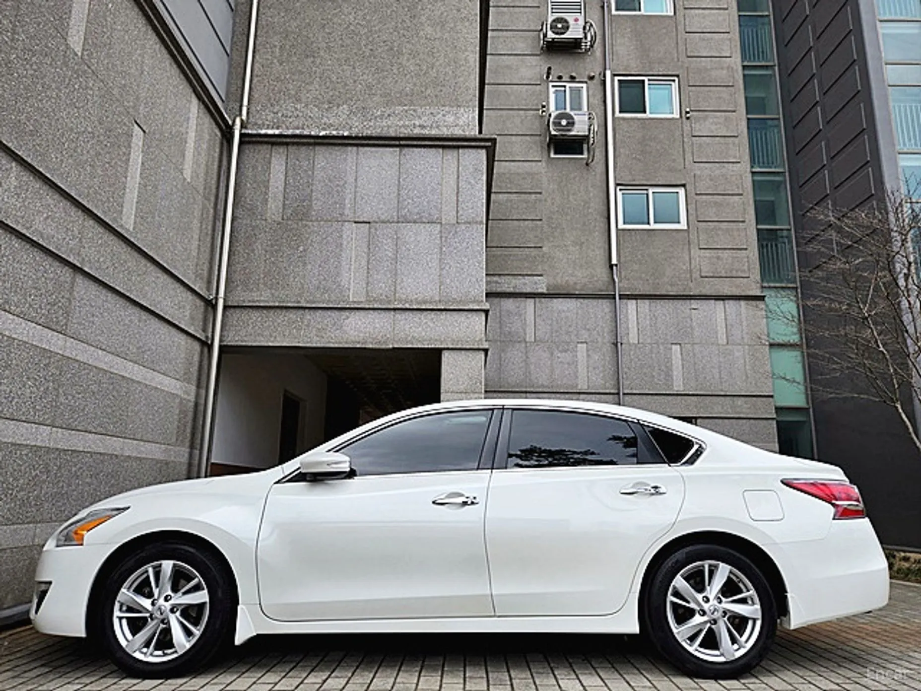 Nissan Altima превью 12