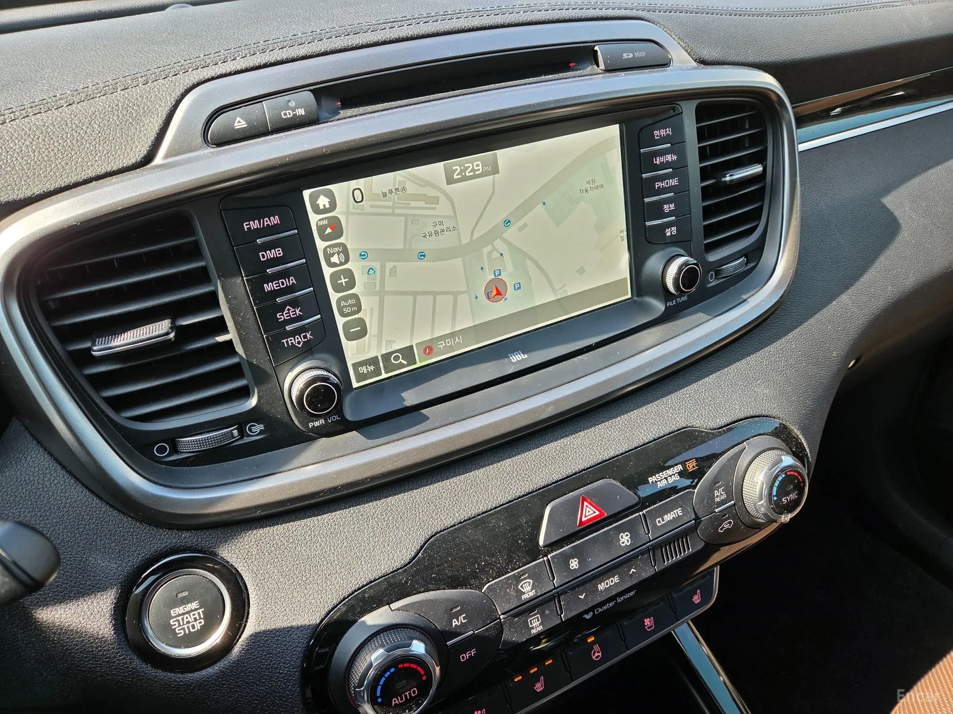 Kia Sorento превью 15