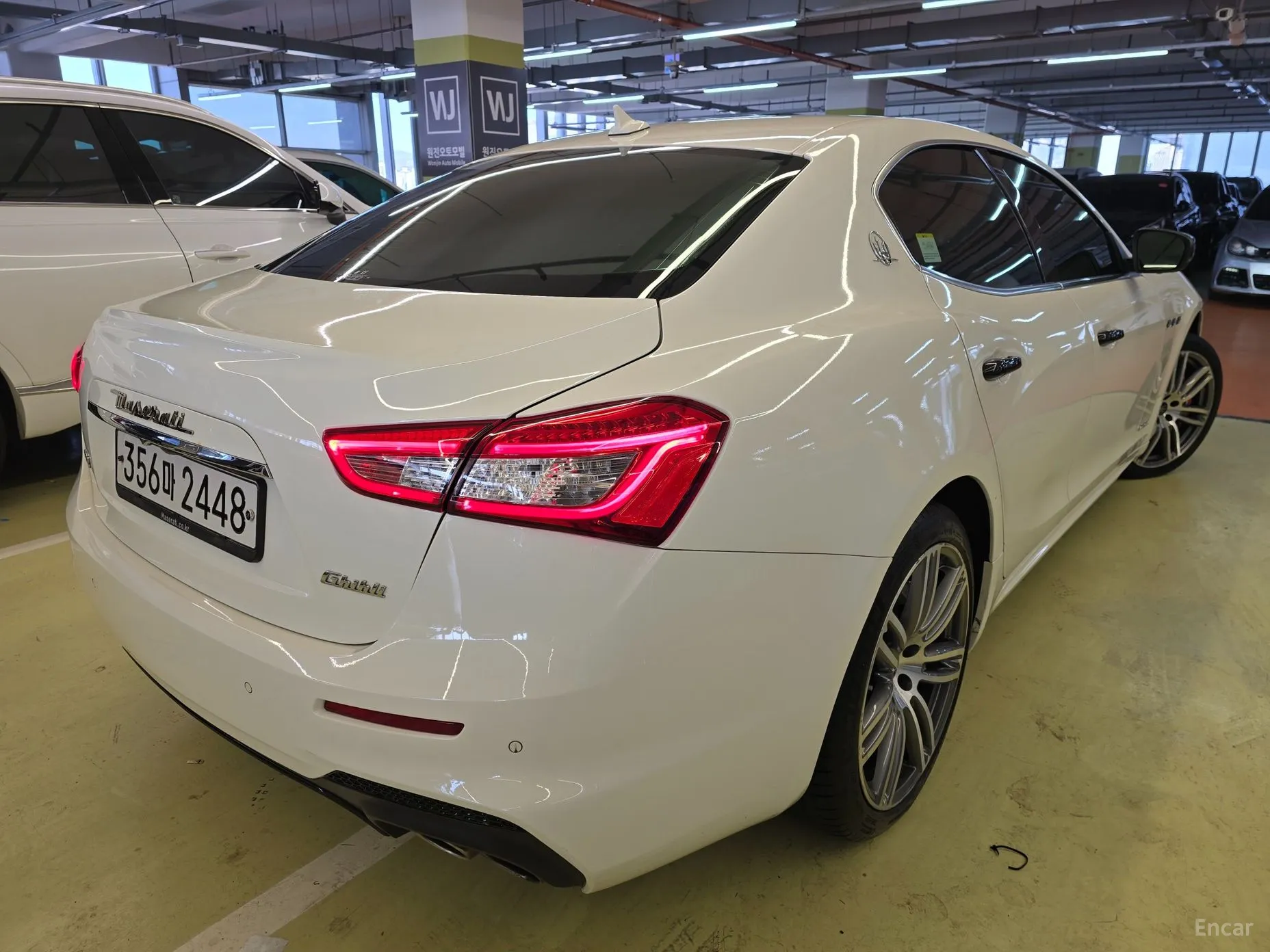 Maserati Ghibli превью 2