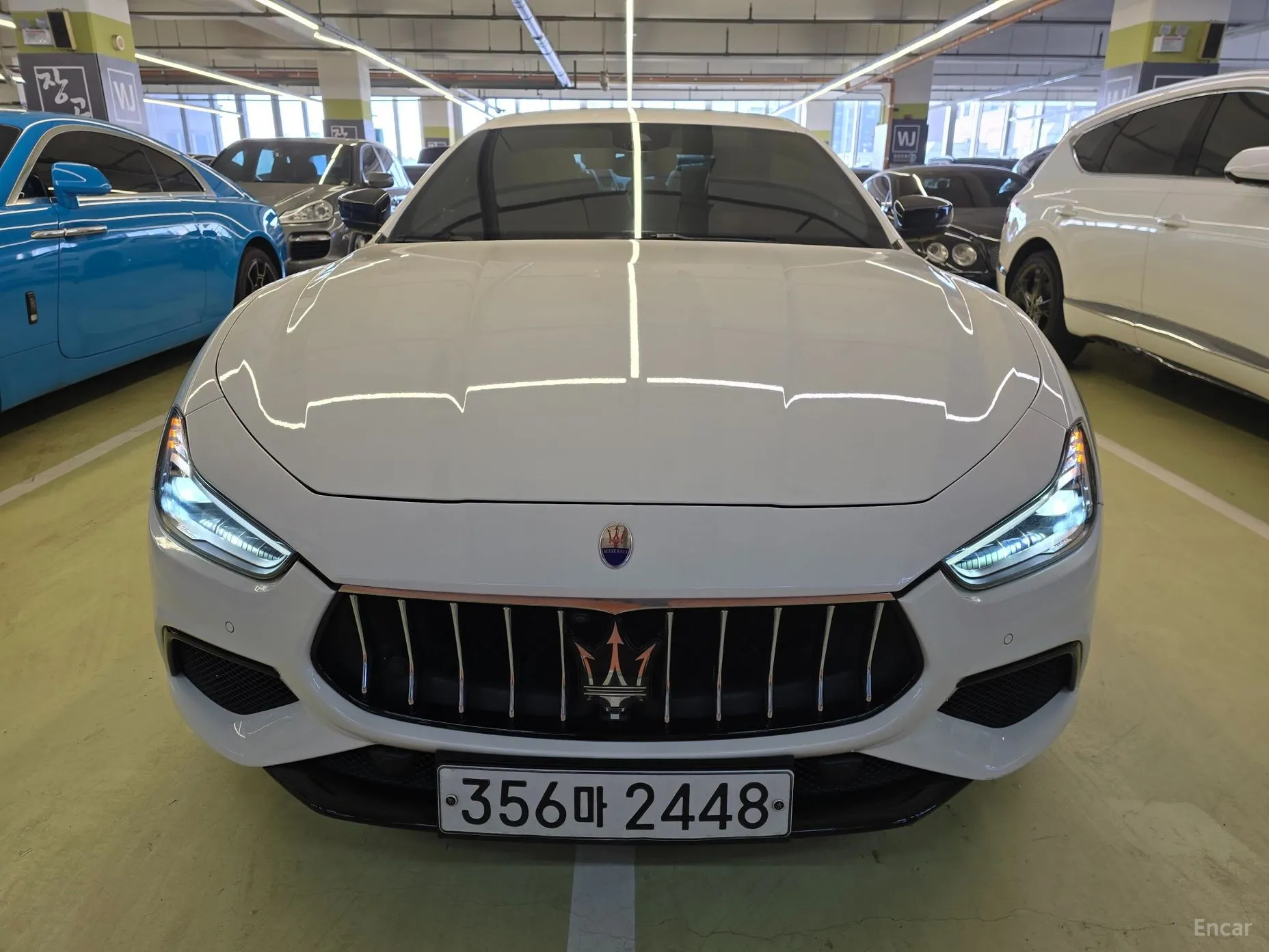 Maserati Ghibli превью 3