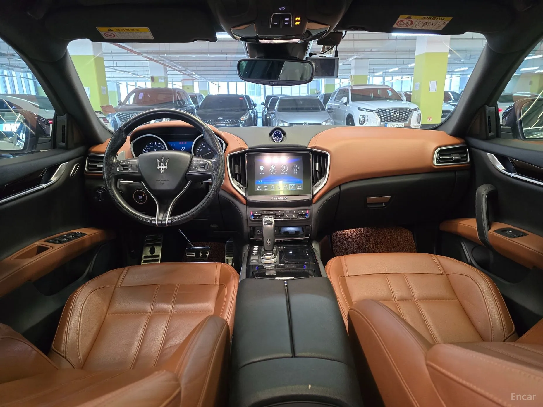 Maserati Ghibli превью 7