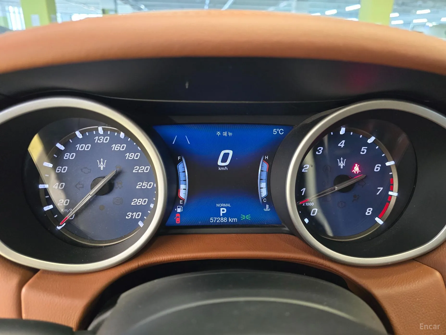 Maserati Ghibli превью 8