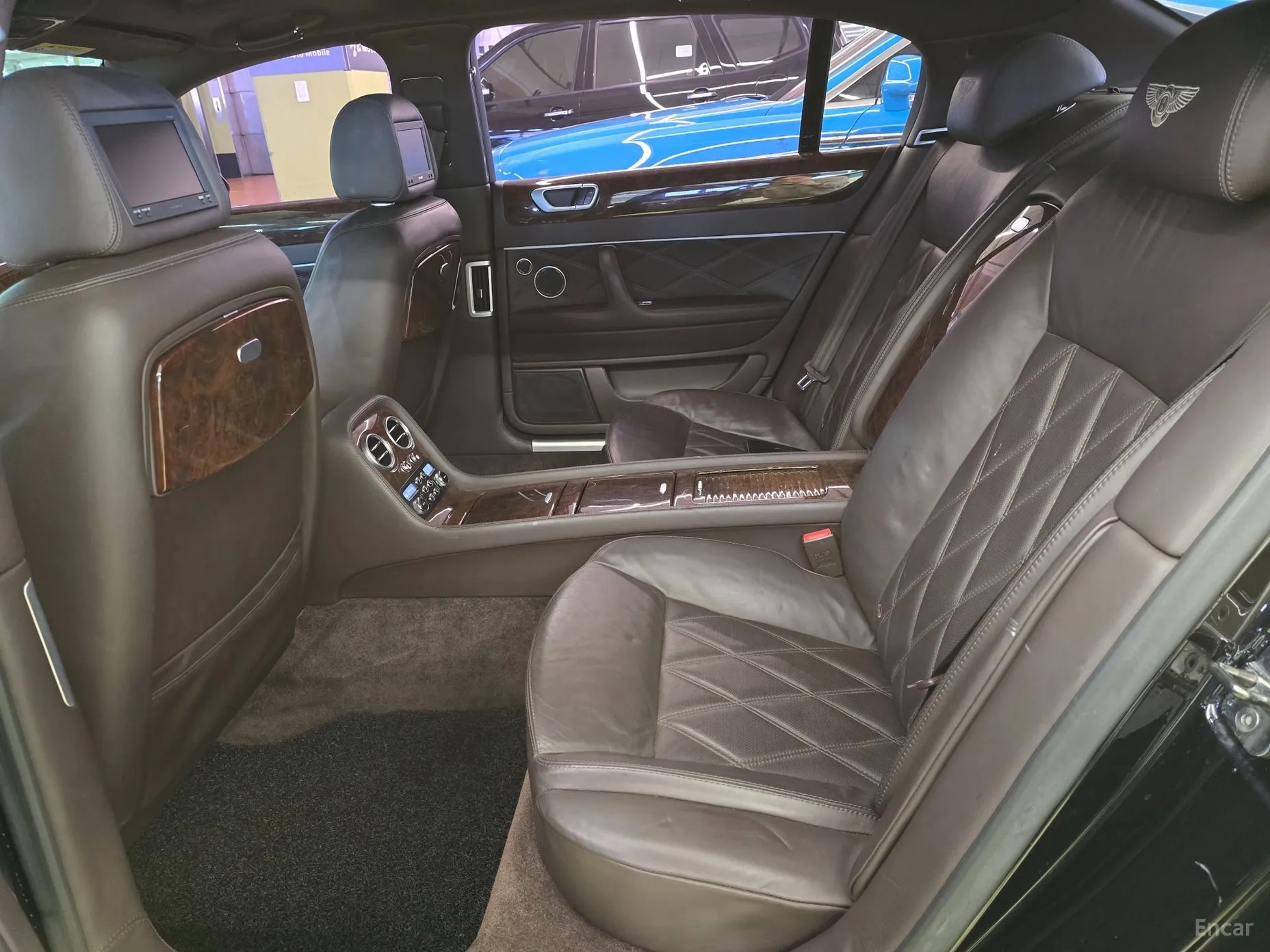 Bentley Flying Spur Gen 1 превью 11