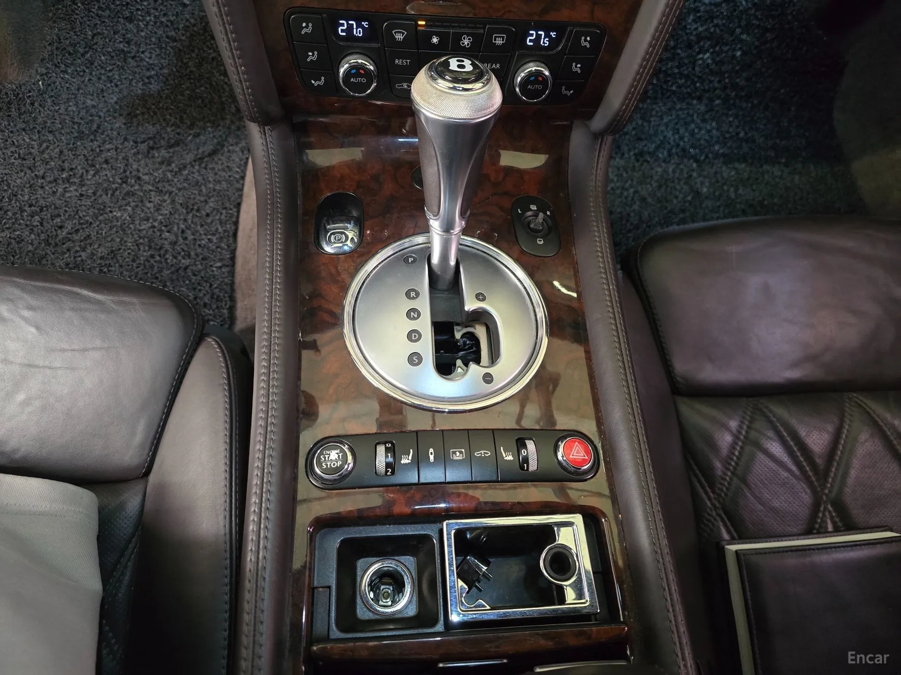 Bentley Flying Spur Gen 1 превью 13