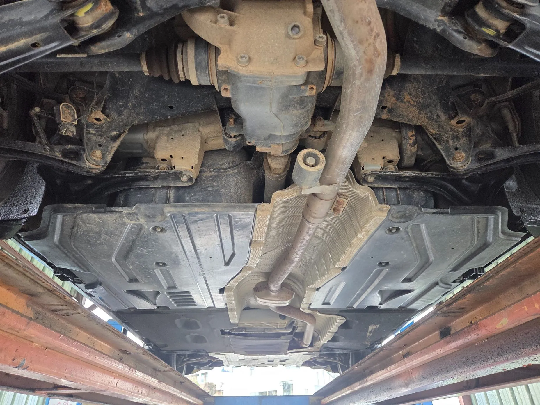 BMW X4 (F26) превью 18