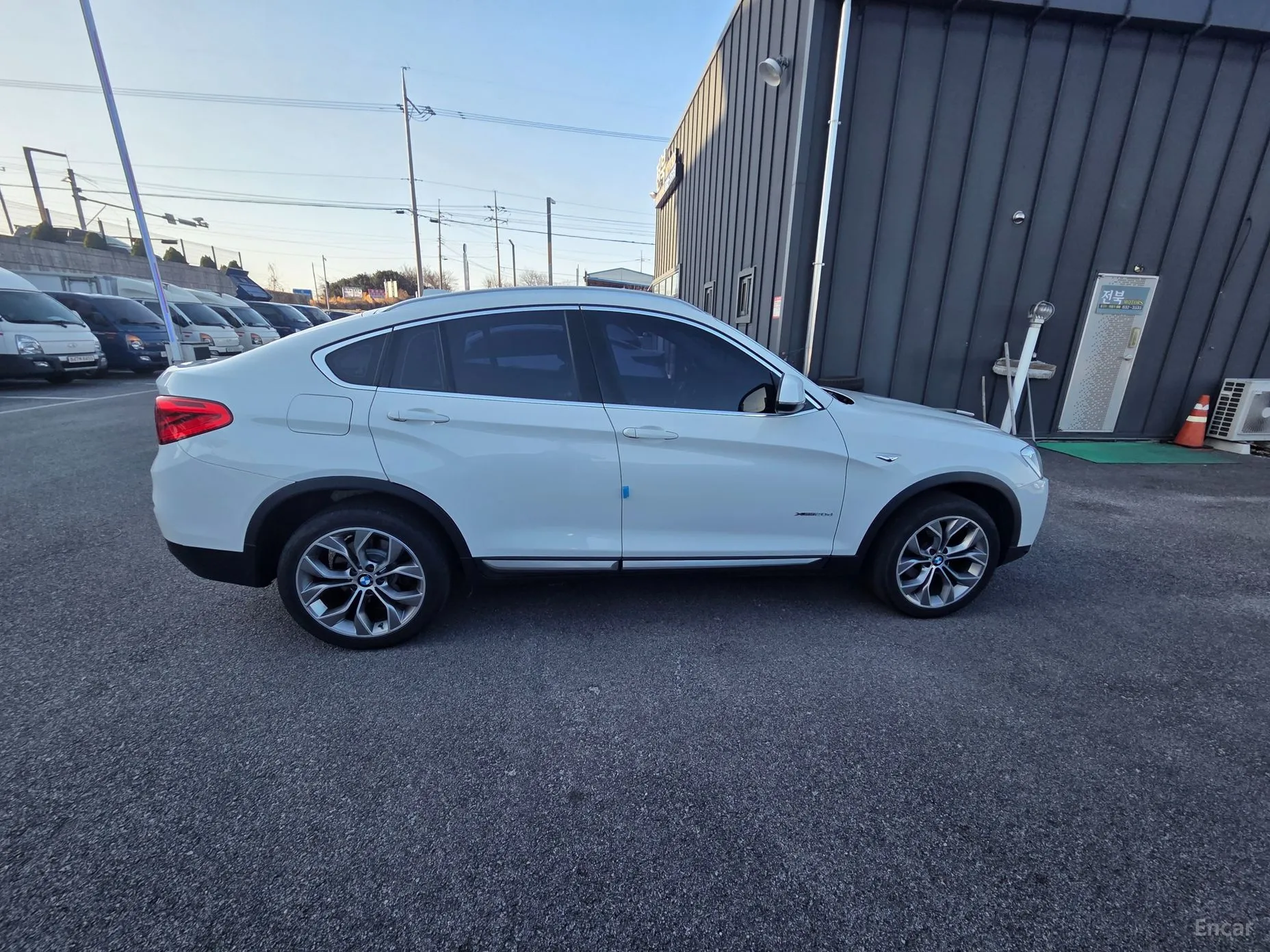 BMW X4 (F26) превью 6
