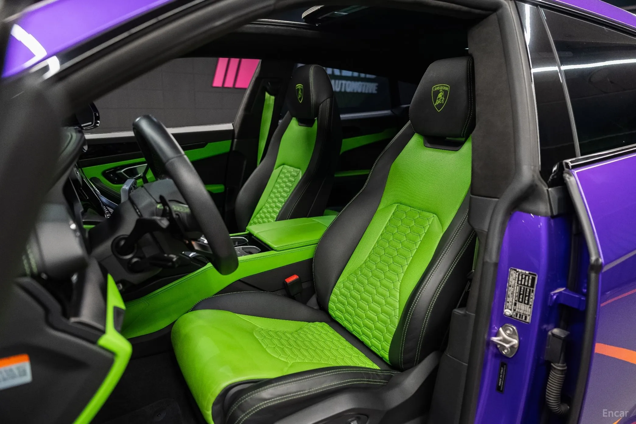 Lamborghini Urus превью 7