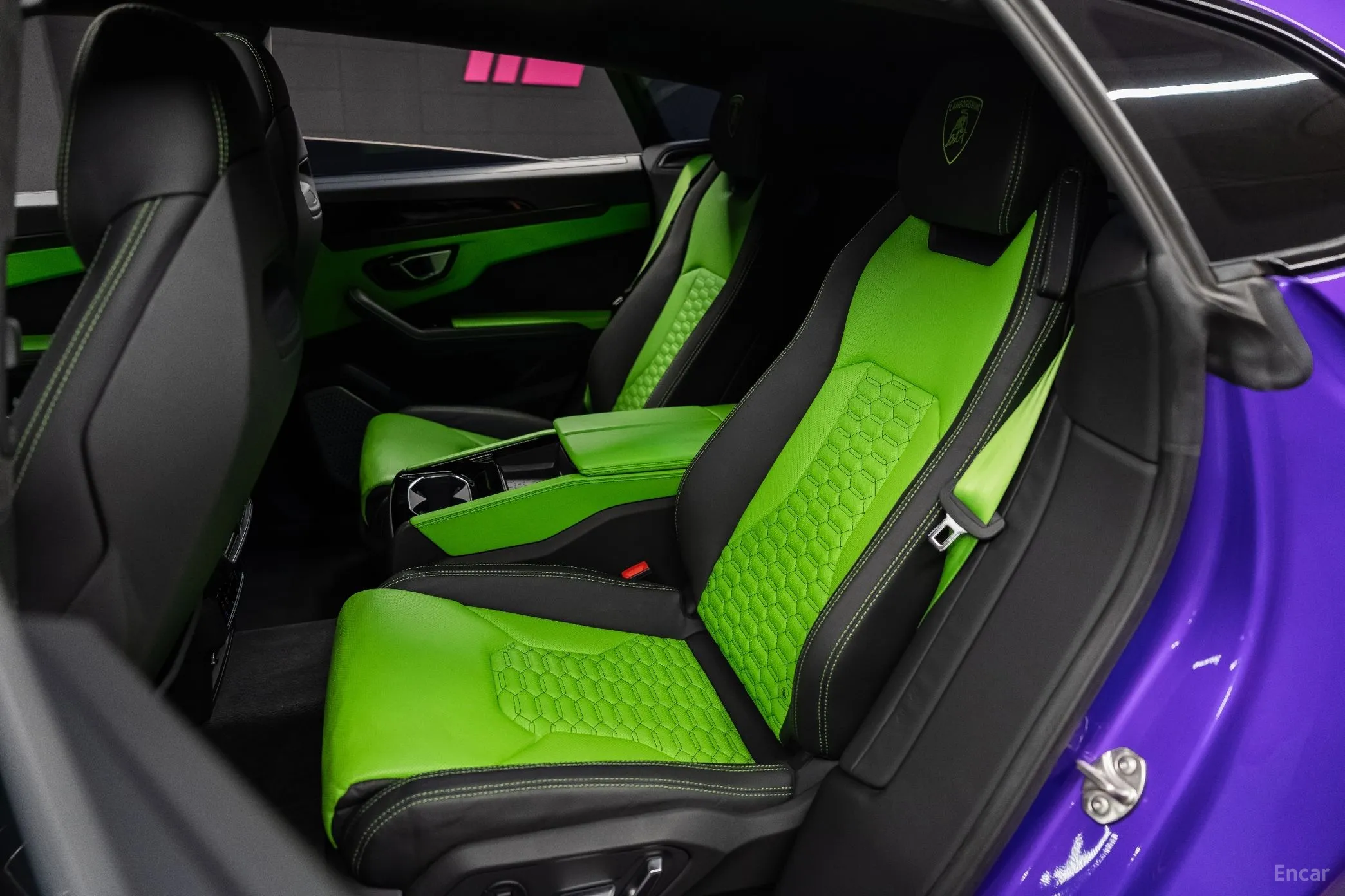 Lamborghini Urus превью 8