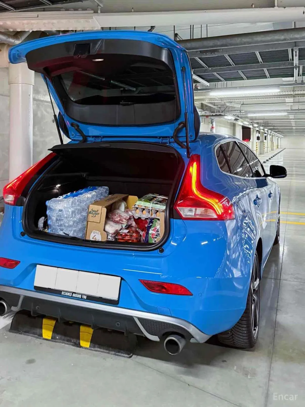 Volvo V40 превью 12