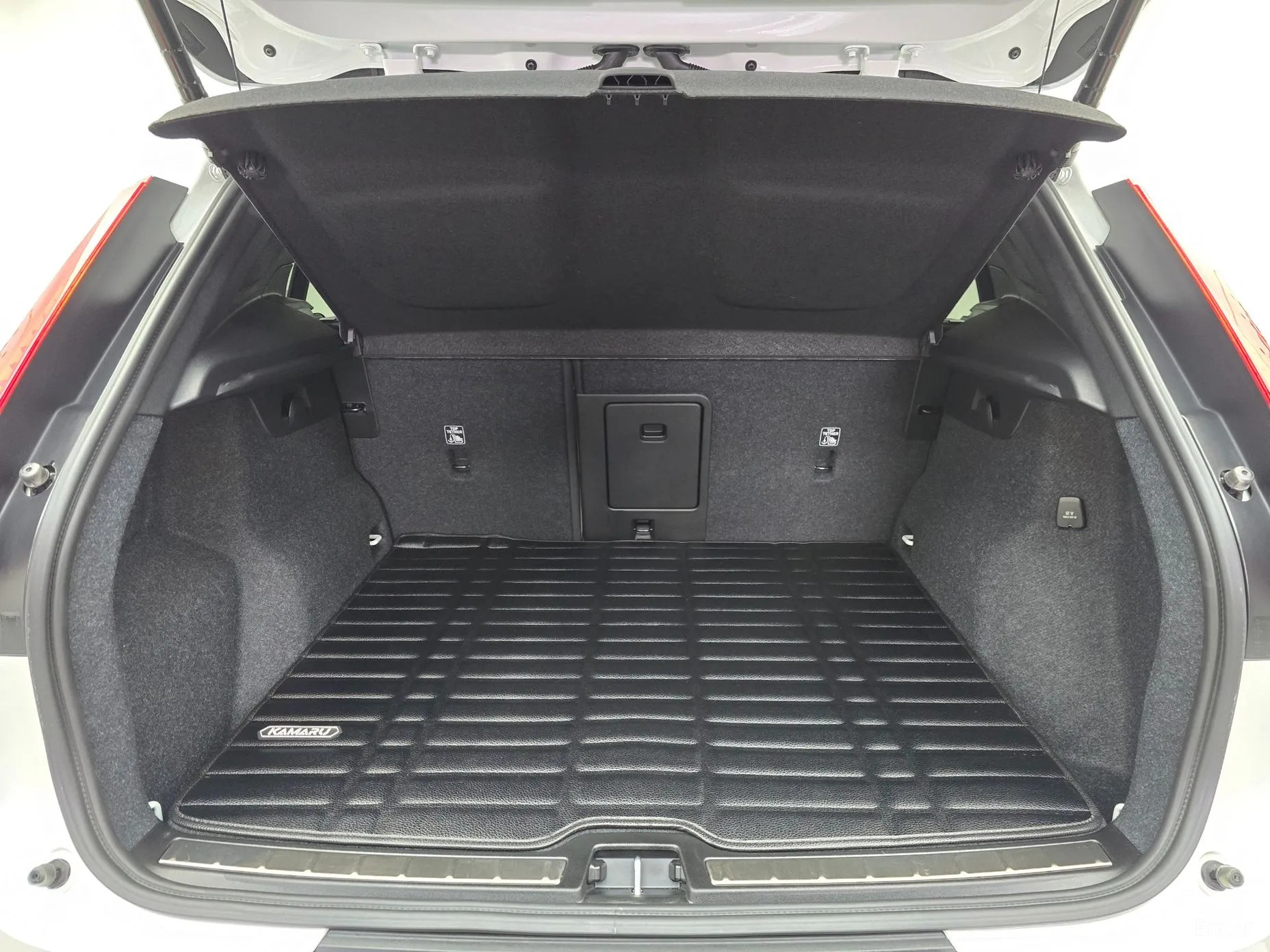 Volvo XC40 превью 18