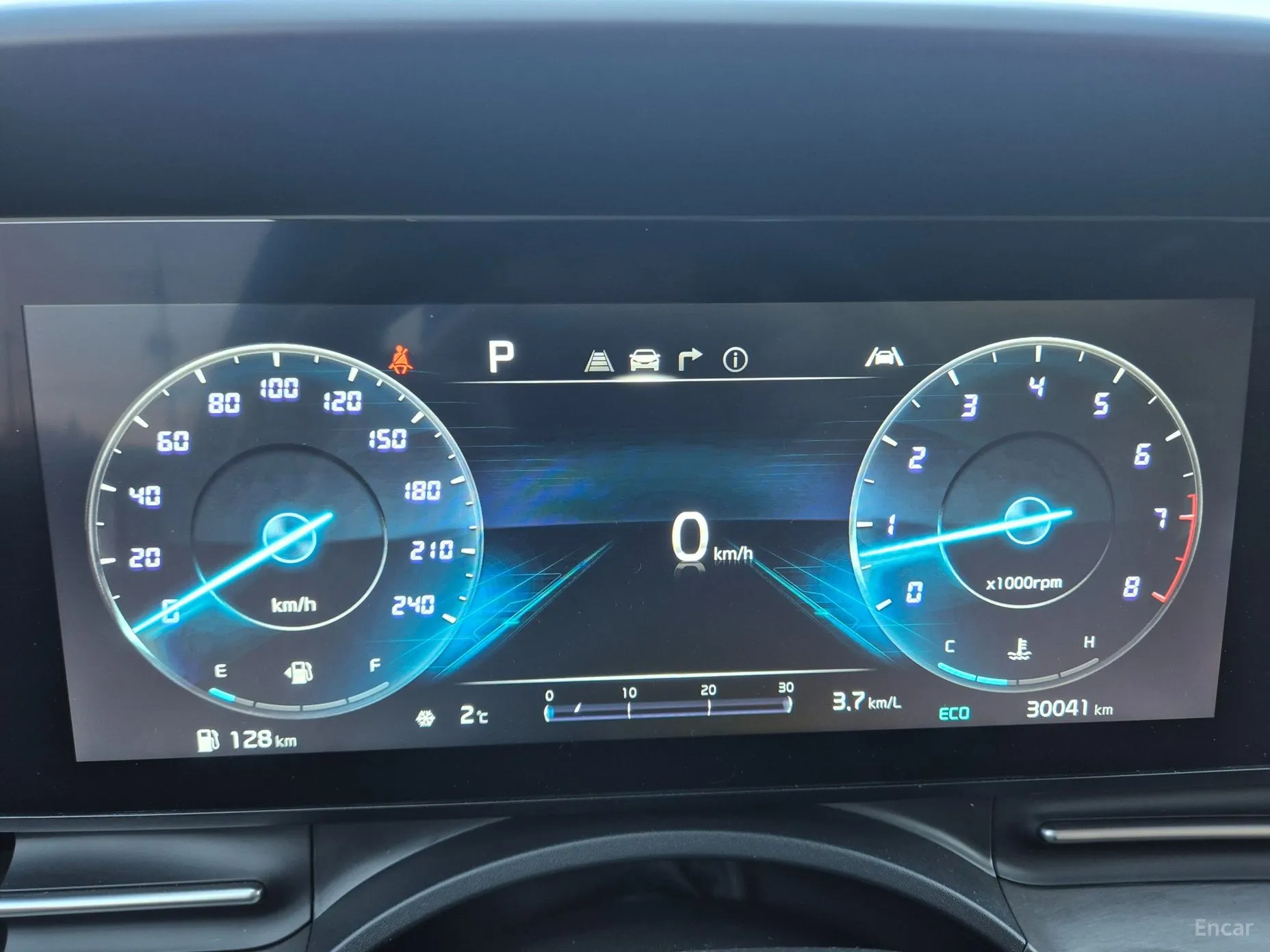 Kia Carnival Gen 4 превью 10