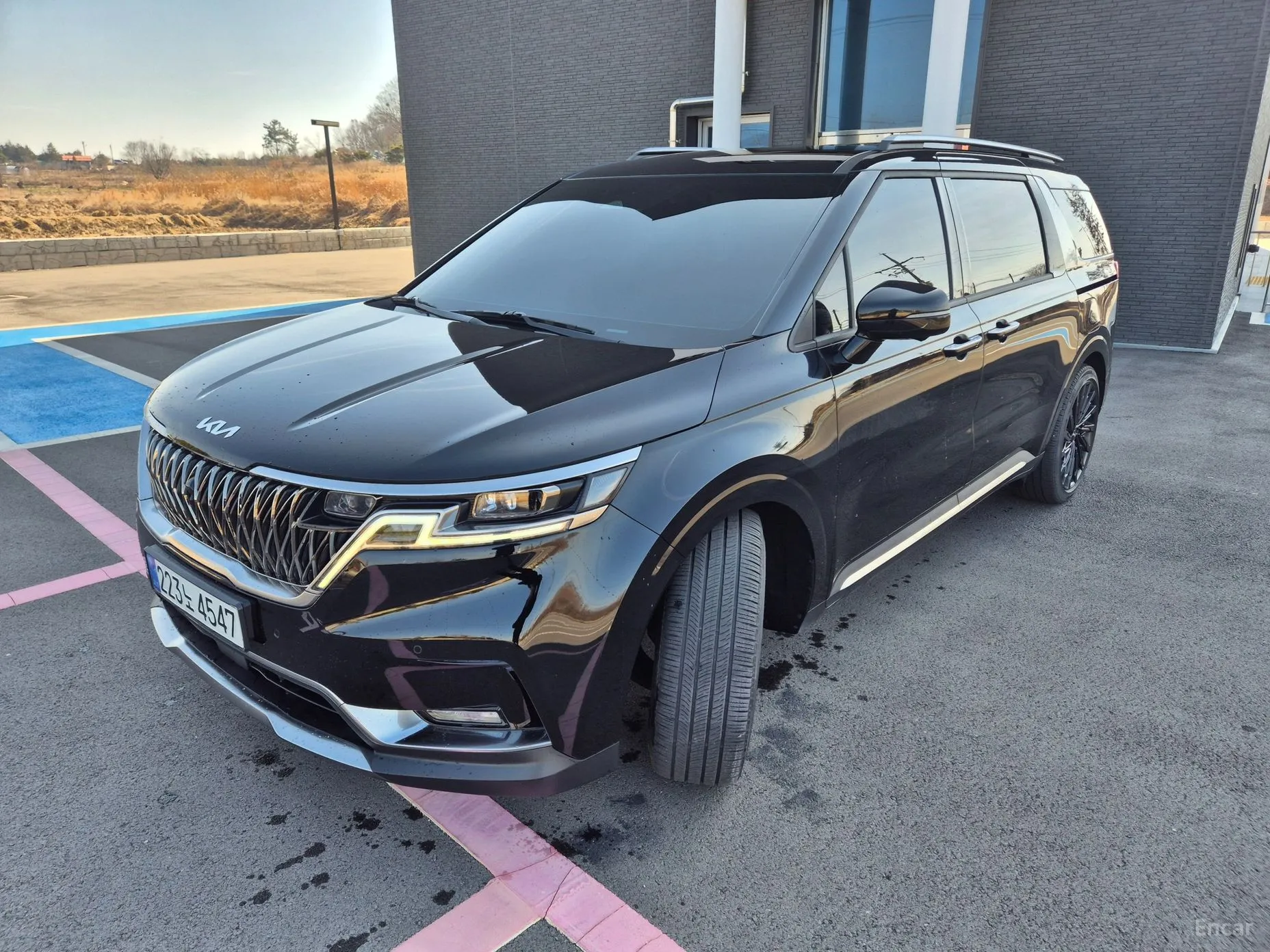 Kia Carnival Gen 4 превью 3