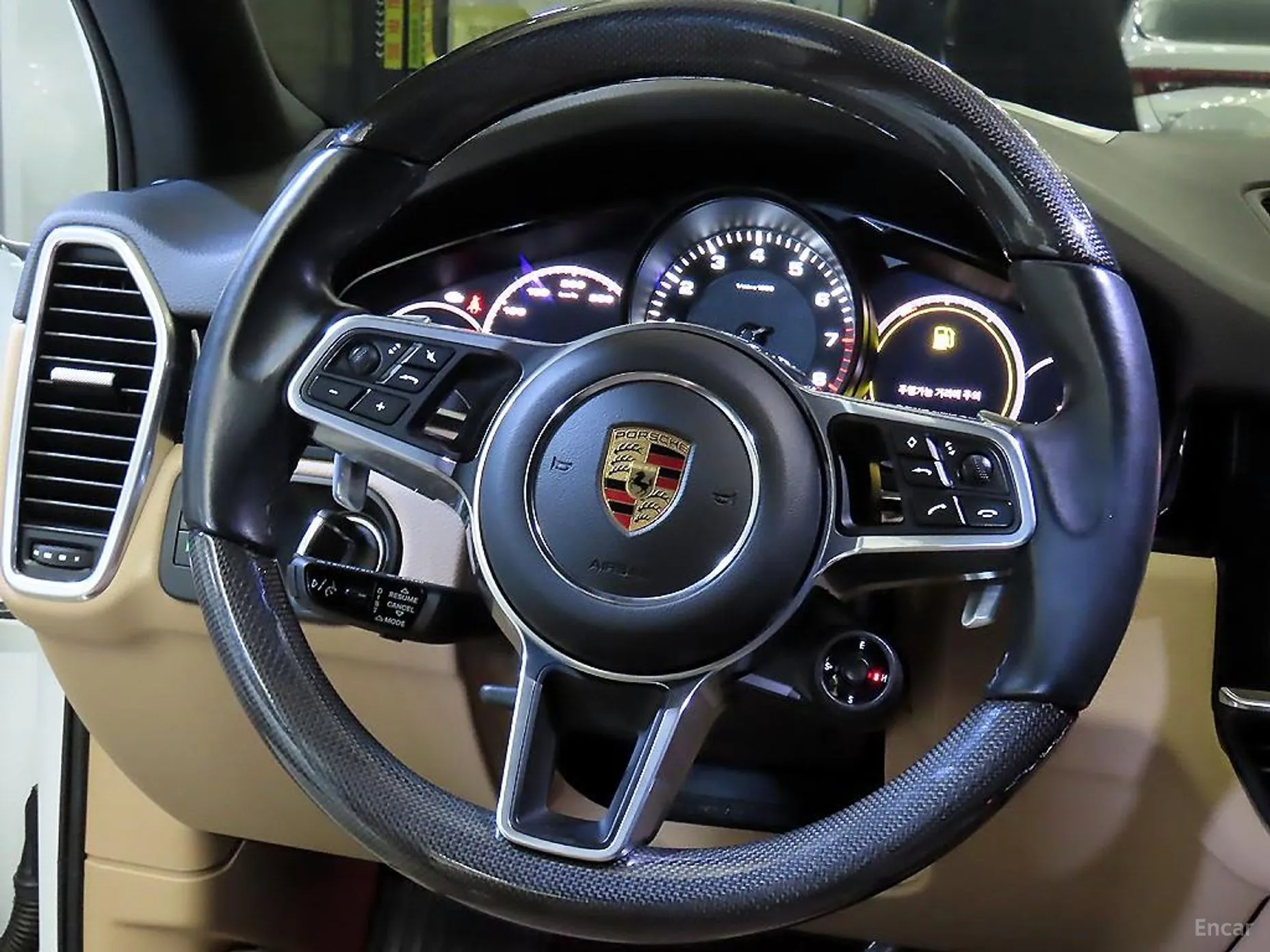 Porsche Cayenne (PO536) превью 12
