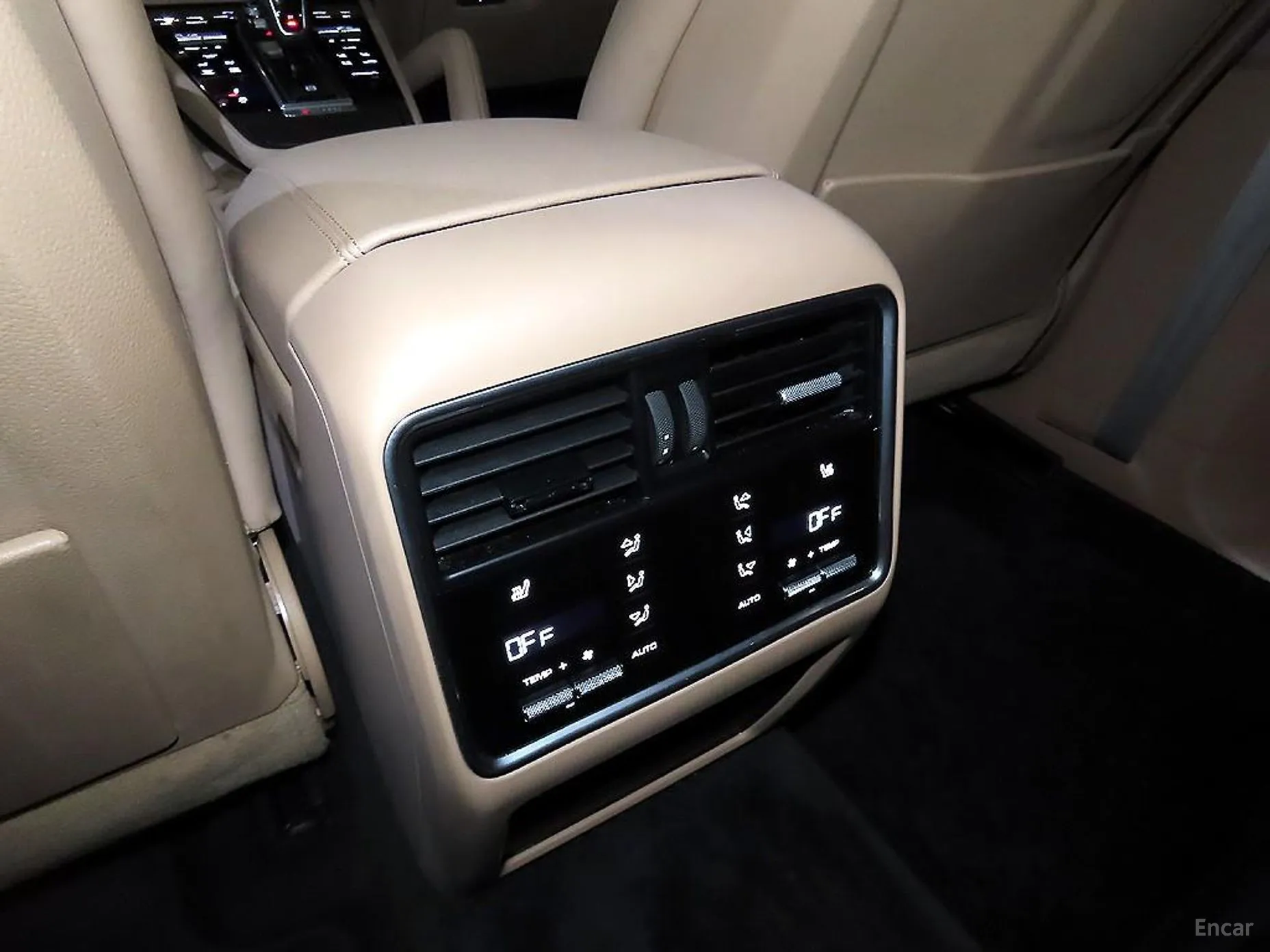 Porsche Cayenne (PO536) превью 15