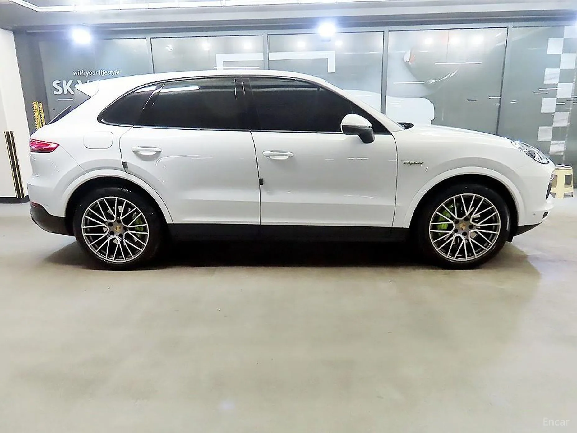 Porsche Cayenne (PO536) превью 20