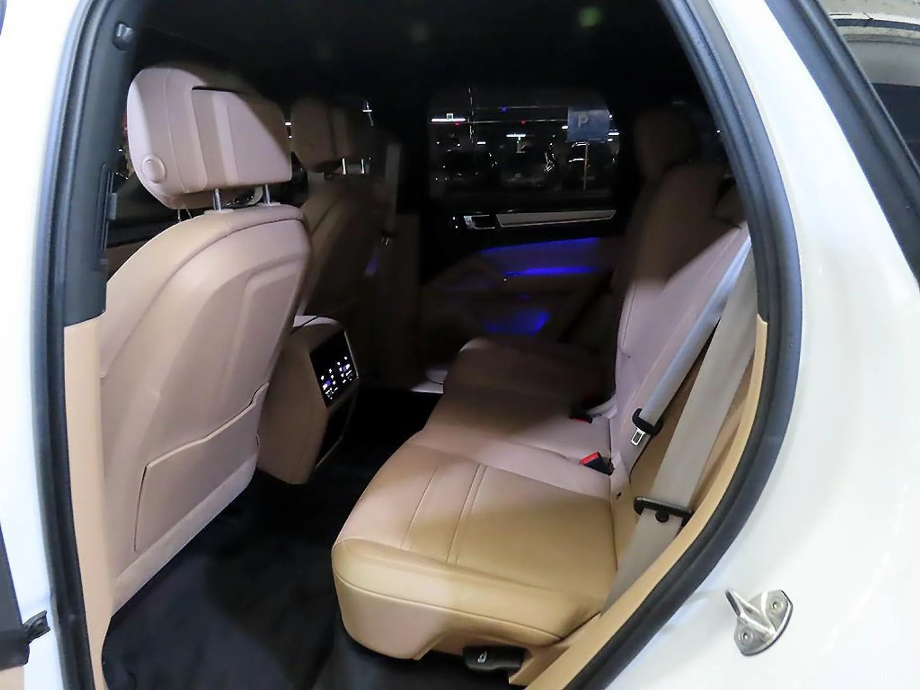 Porsche Cayenne (PO536) превью 7