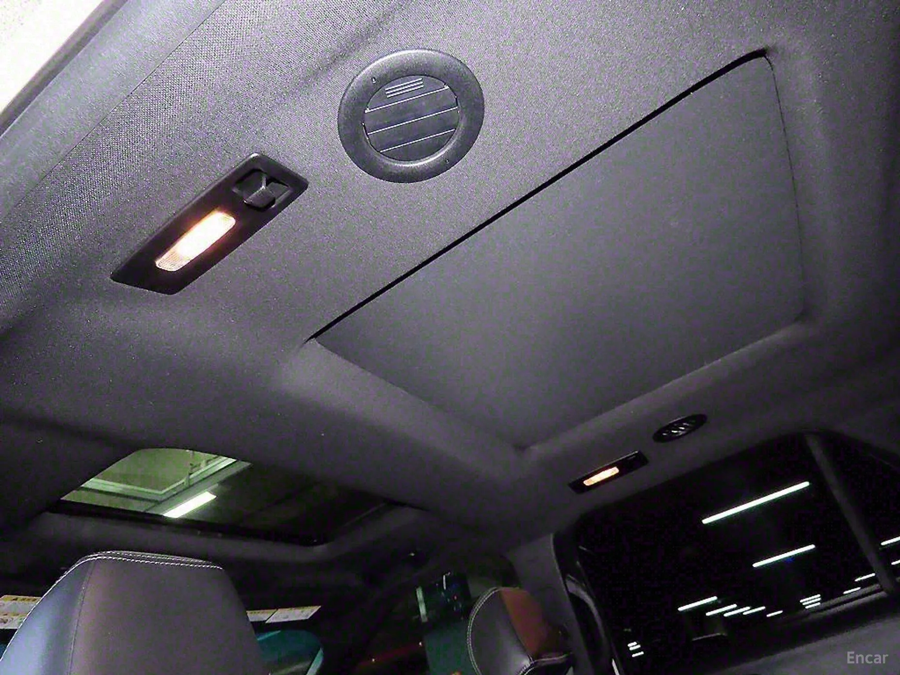 Ford Explorer превью 15