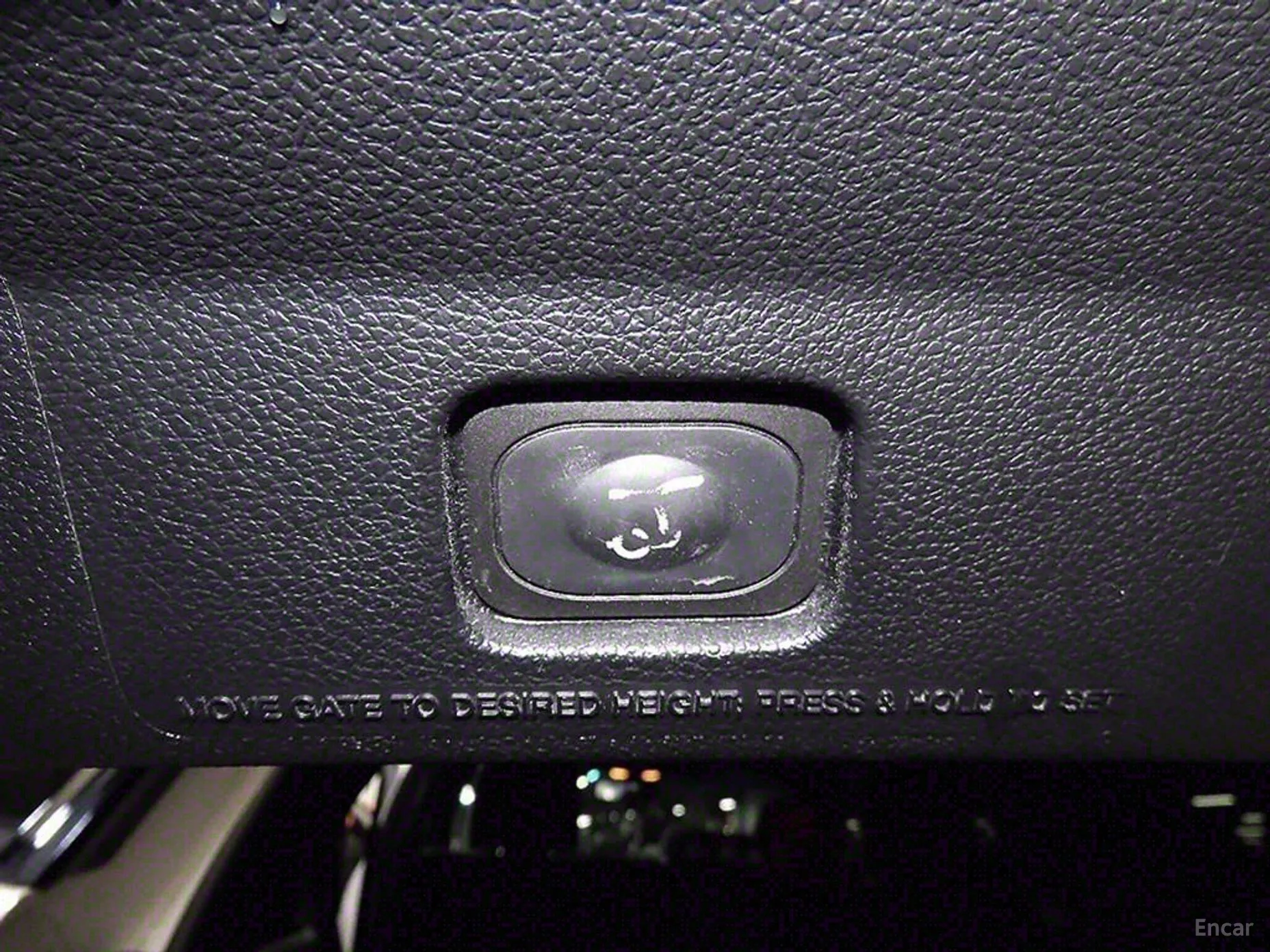 Ford Explorer превью 16
