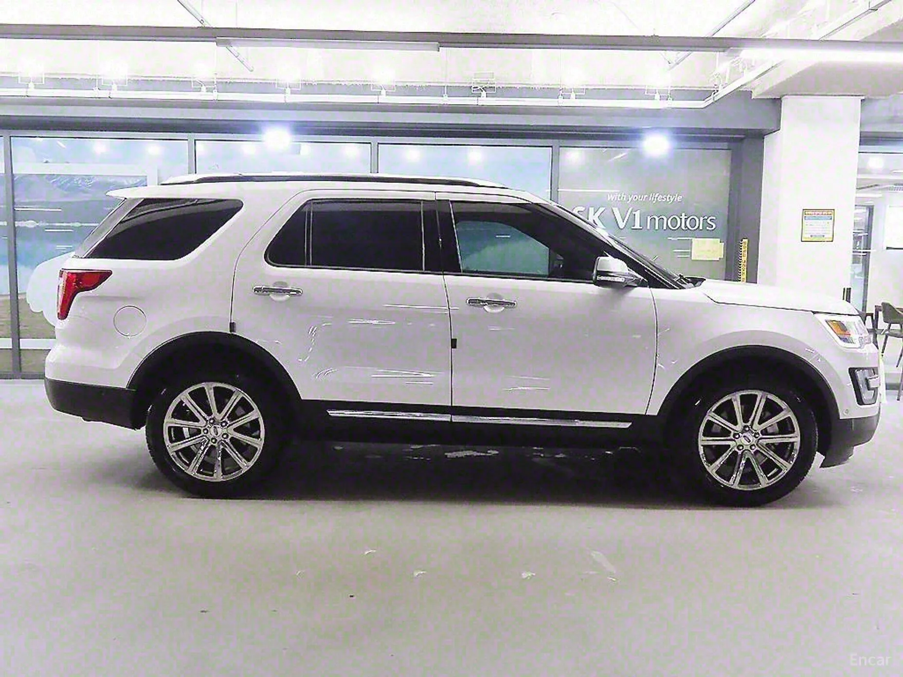 Ford Explorer превью 20