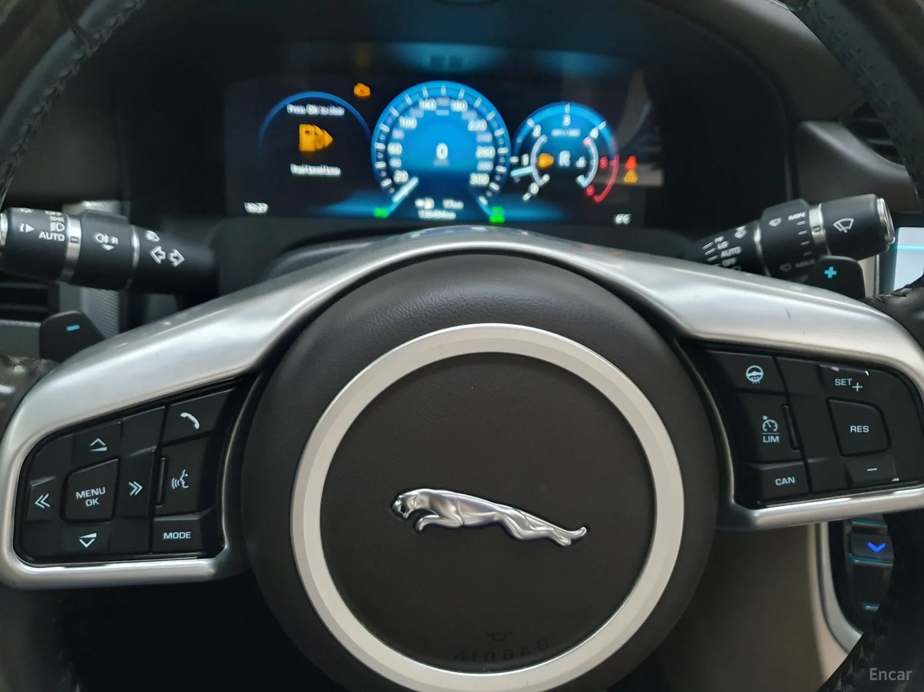 Jaguar XF (x260) превью 12