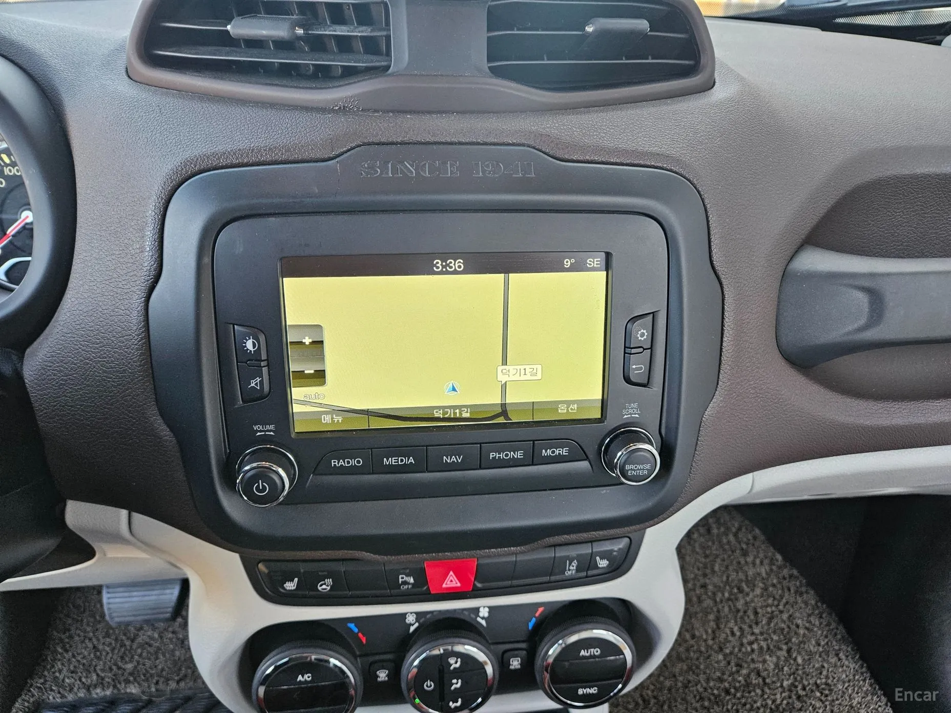 Jeep Renegade превью 16