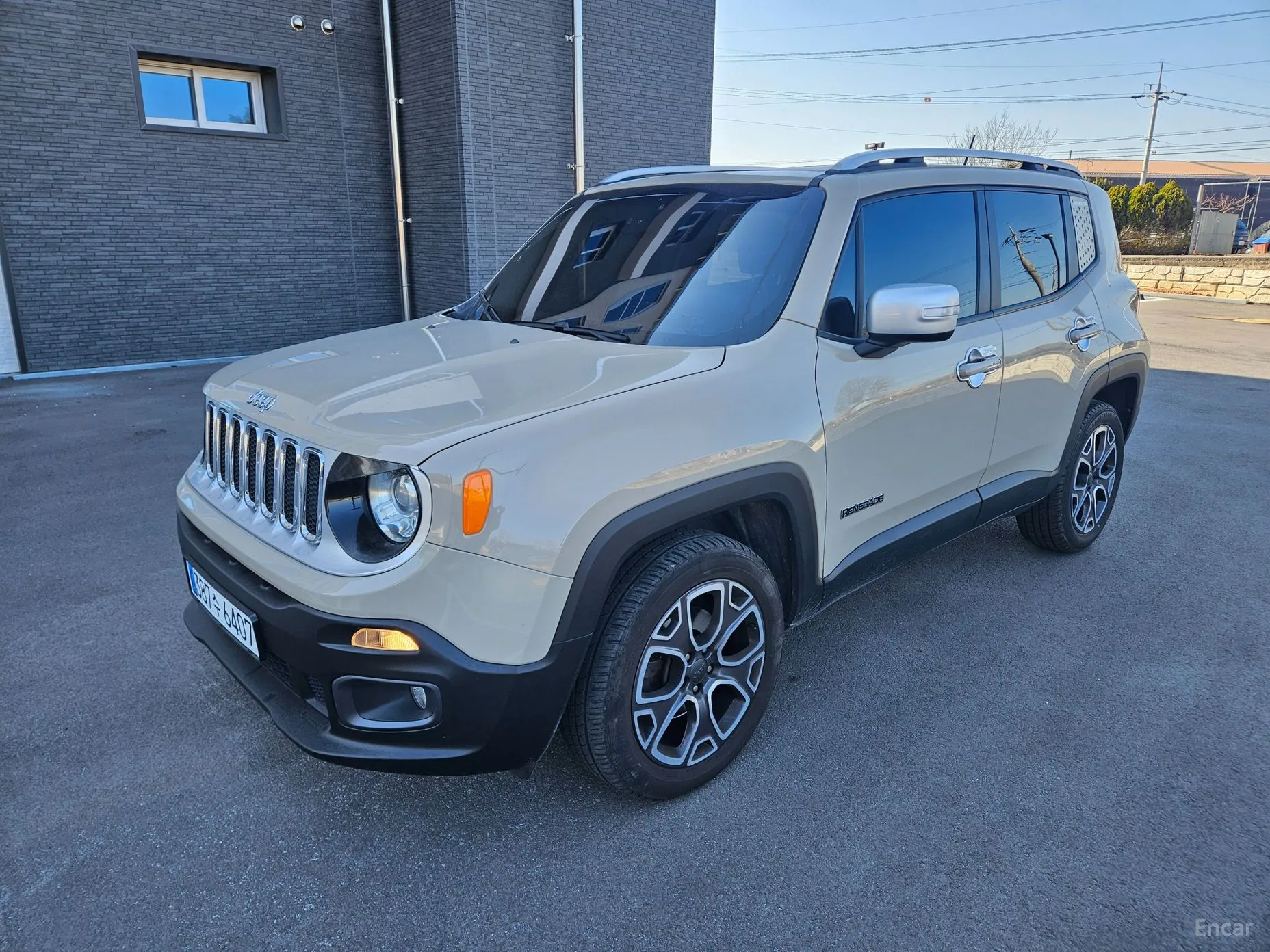 Jeep Renegade превью 3