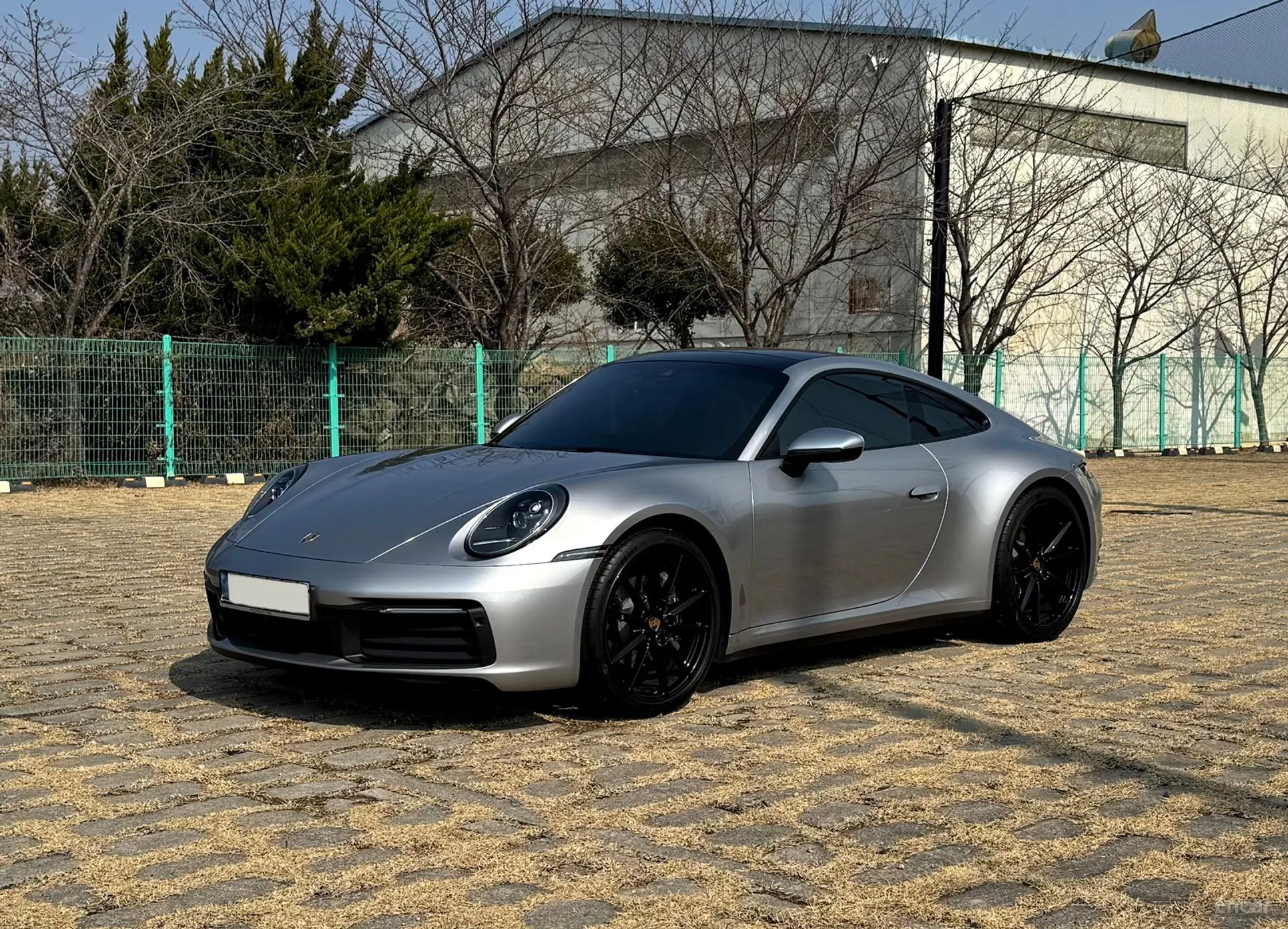 Porsche 911 (992) превью 17